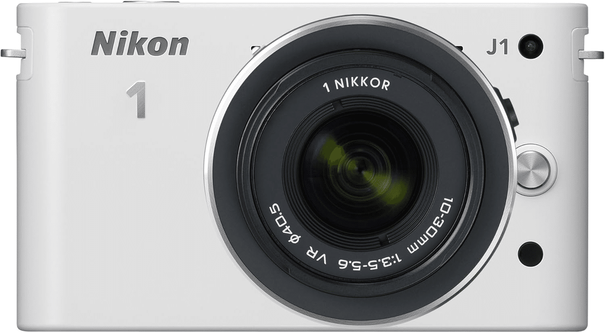 Nikon 1 J1 （ホワイト）標準ズームレンズキット(おまけのカメラケース付き)　付属のレンズは10－30㎜標準ズームのみとなります ニコン、位相差AF搭載のミラーレスカメラ「Nikon 1 J1