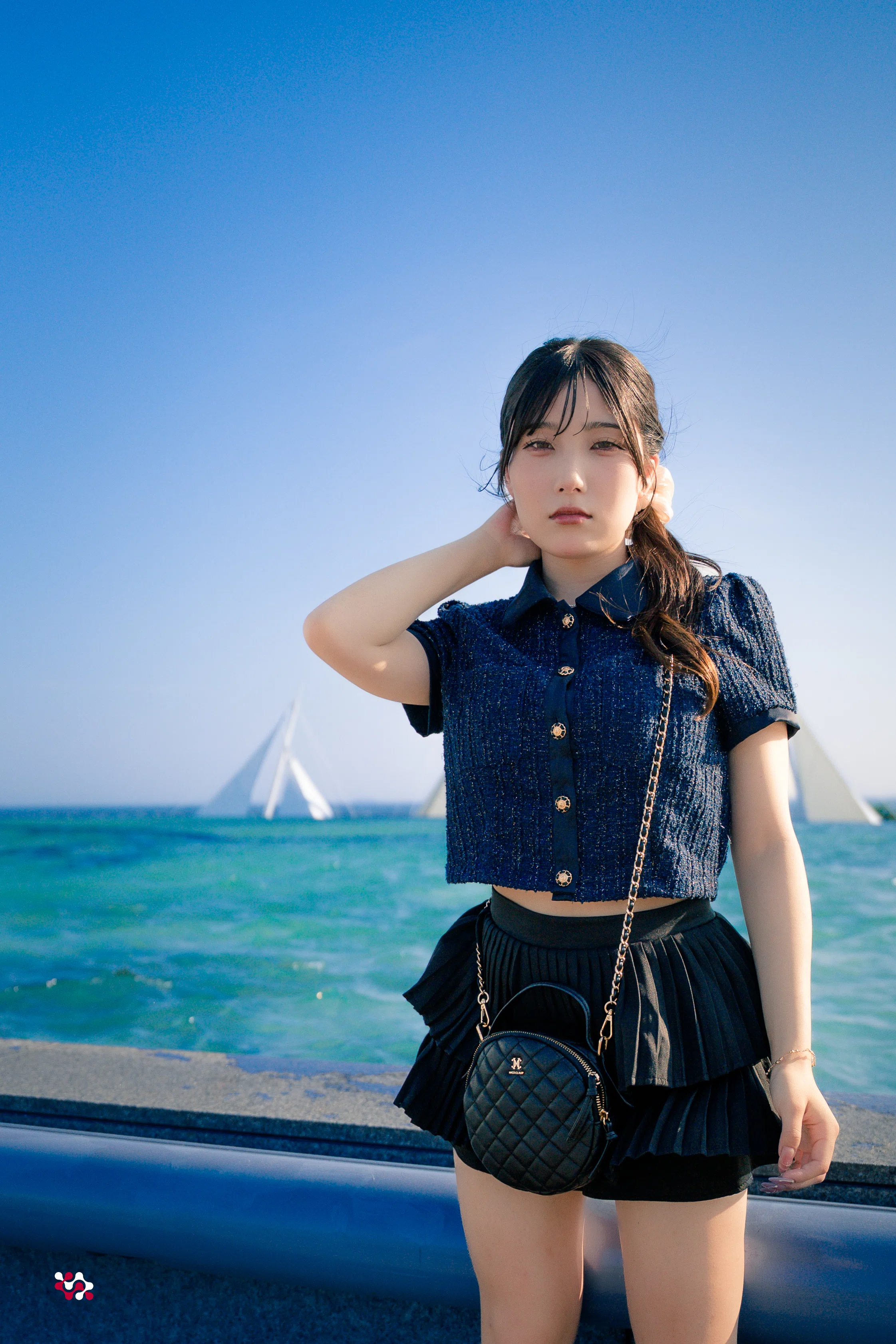 滾る感情を吐き出す（ポートレート撮影 作例の紹介）その40＠某水族館