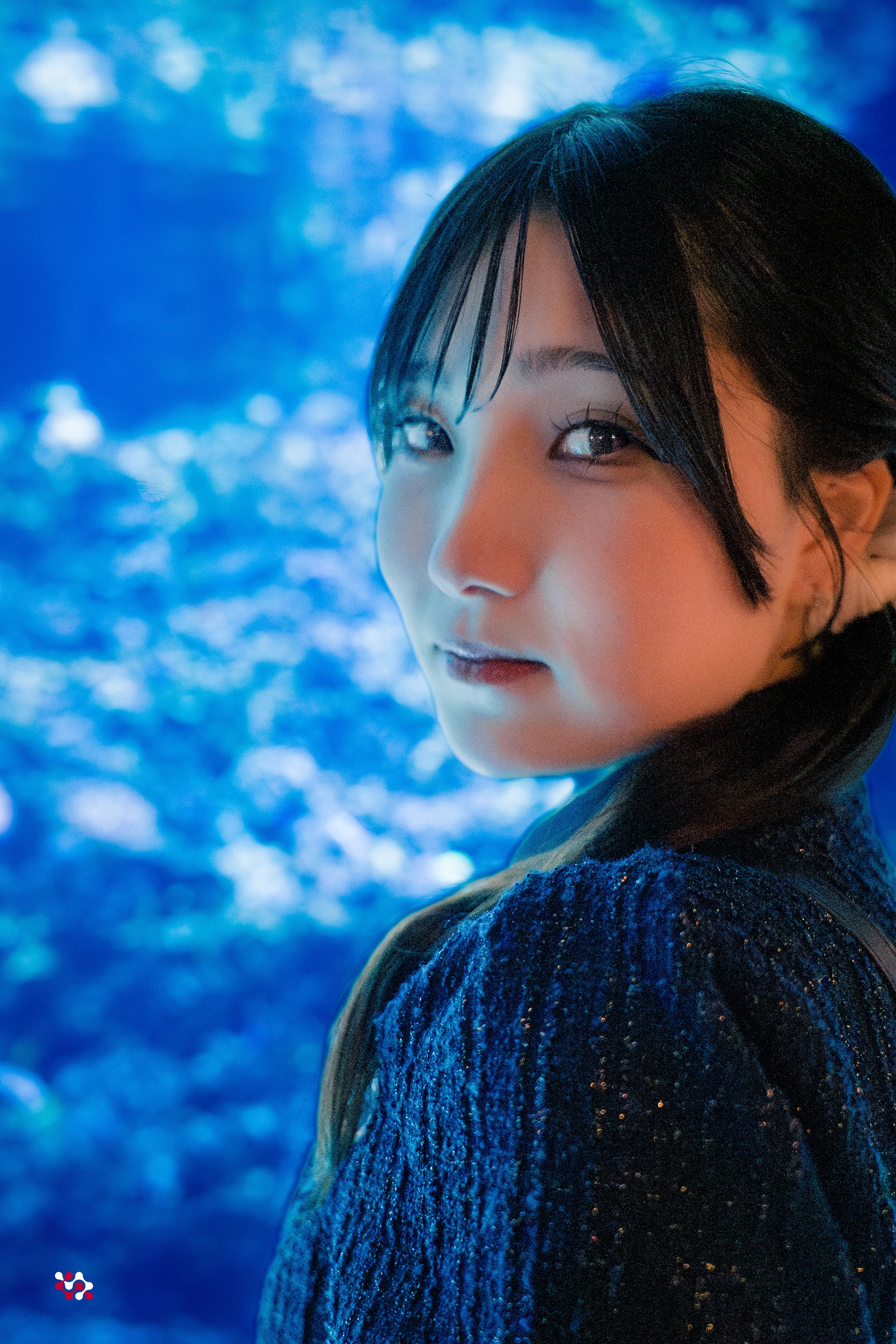 滾る感情を吐き出す（ポートレート撮影 作例の紹介）その40＠某水族館