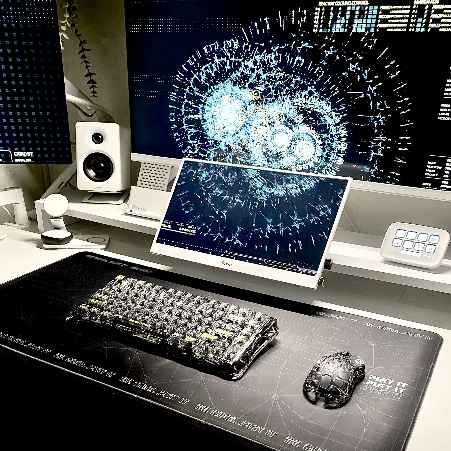 GravaStar K1 Lite ゲーミングキーボード レビュー：SFデザインと快適