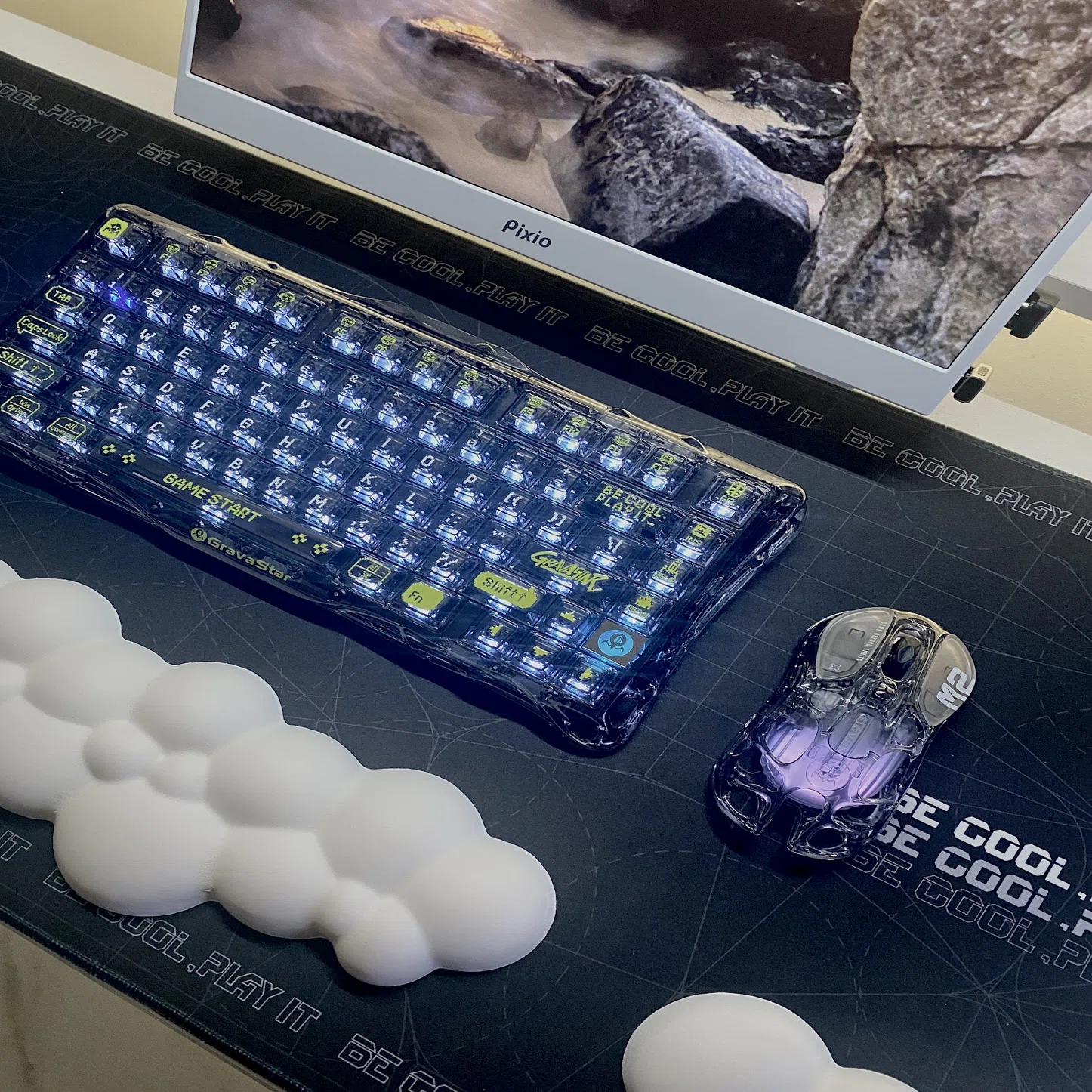 GravaStar K1 Lite ゲーミングキーボード レビュー：SFデザインと快適