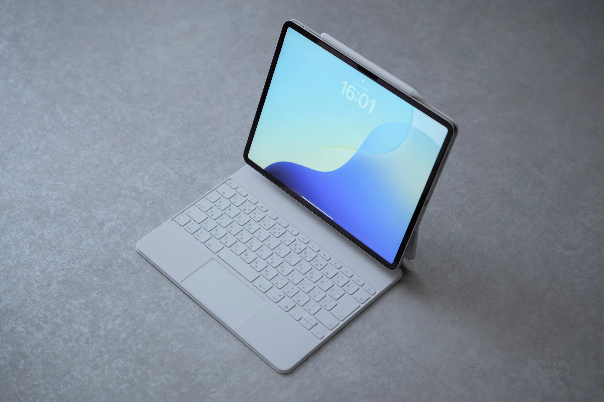 iPad Air（13インチ）と一緒に使っている周辺機器・アクセサリー｜murasaki