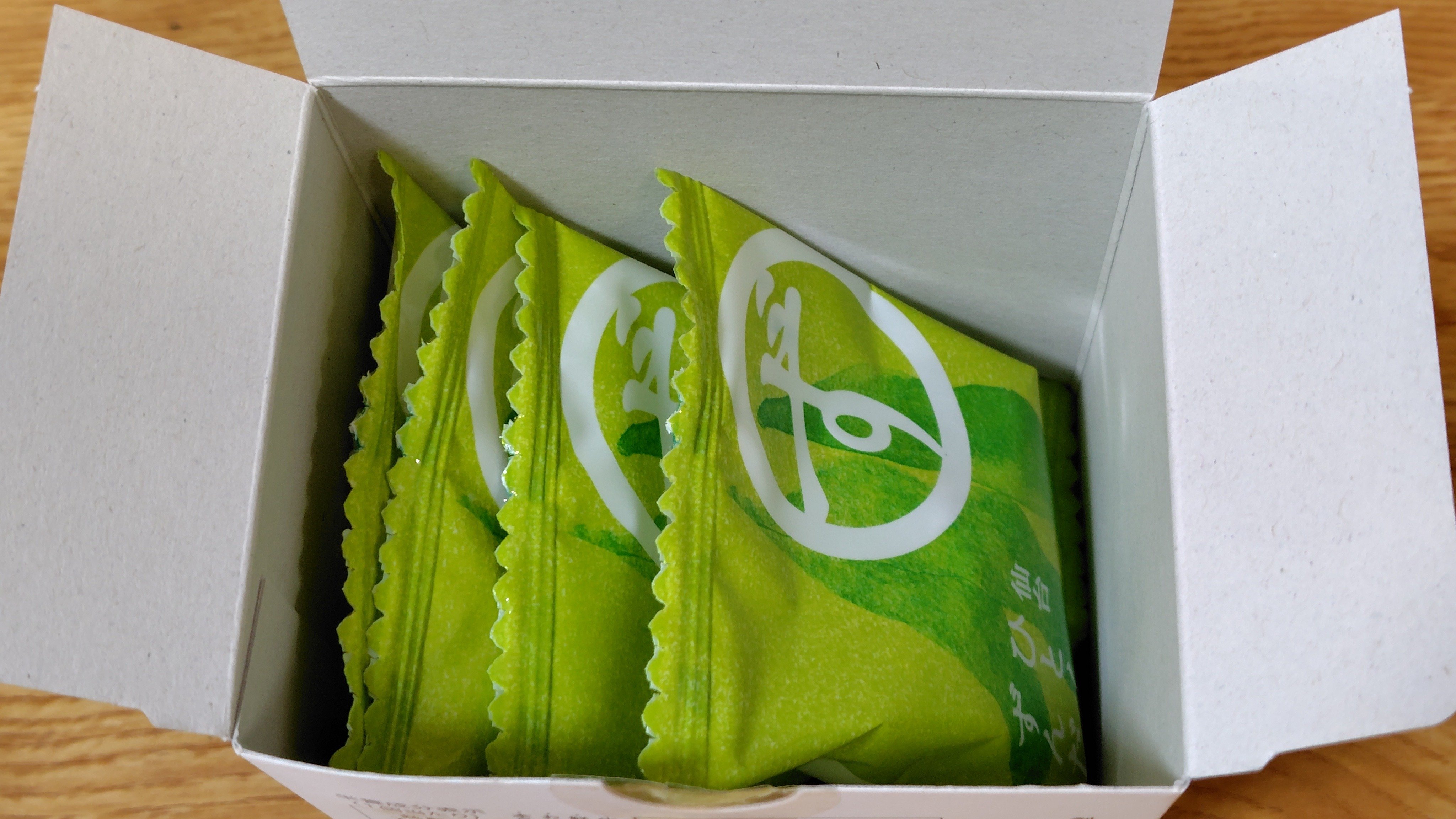 初音ミク×喜久水庵 仙台ひとくちずんだ餅を食べるぞ！｜toyotaku3