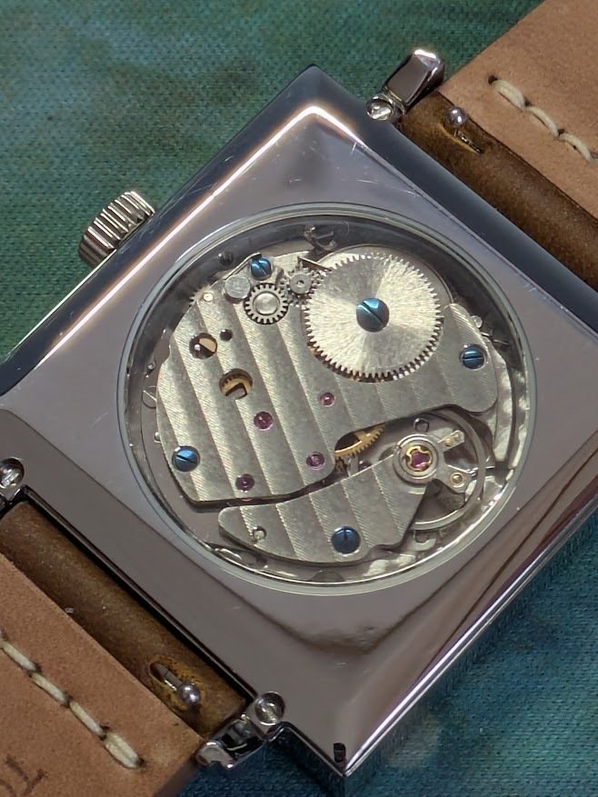 No.226 | wancher | cifra x | 日本素材＋中華生産のよくある時計｜と