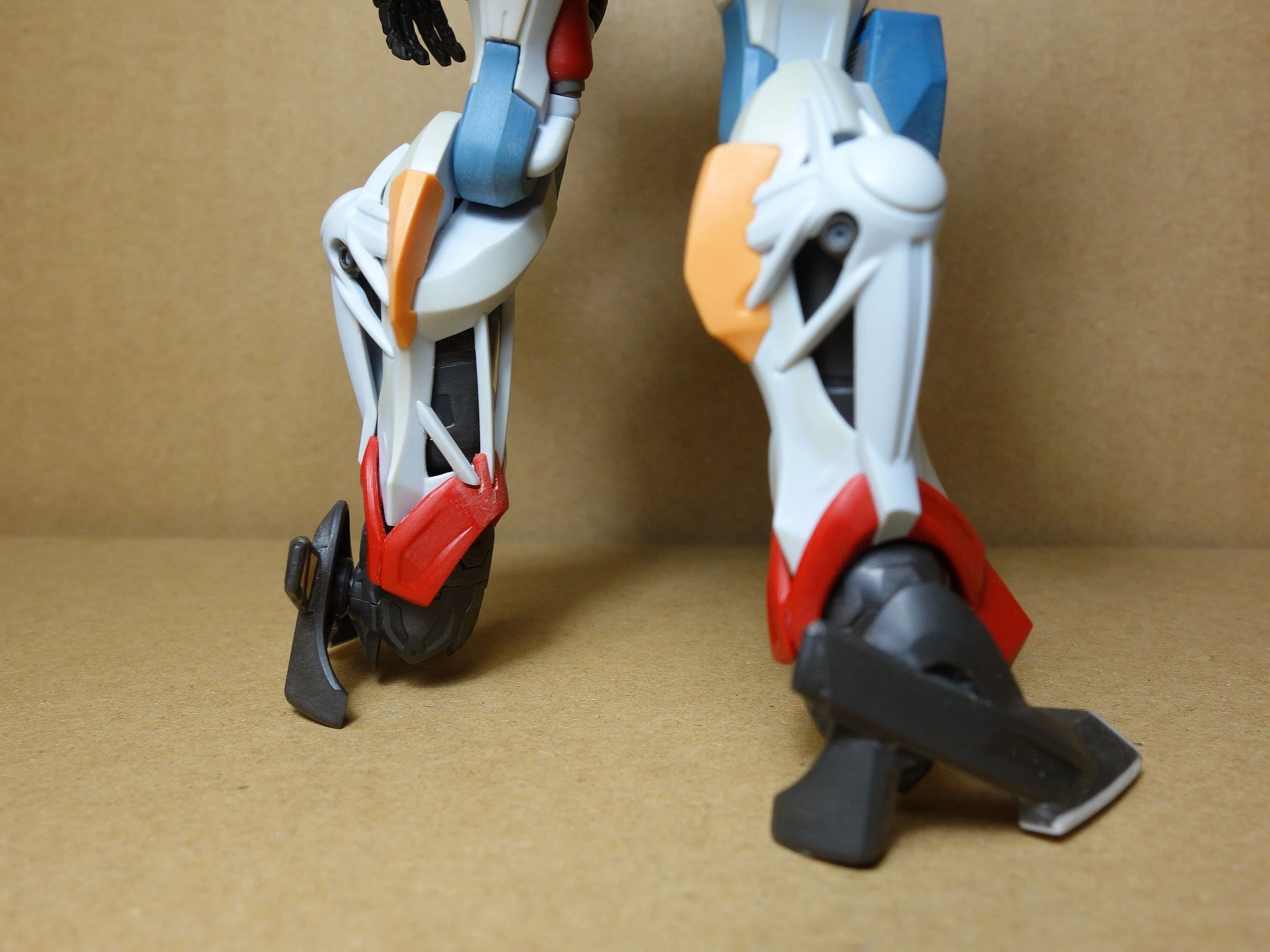HG GQuuuuuuX (ジークアクス)制作】パート17 (脚部のディティール