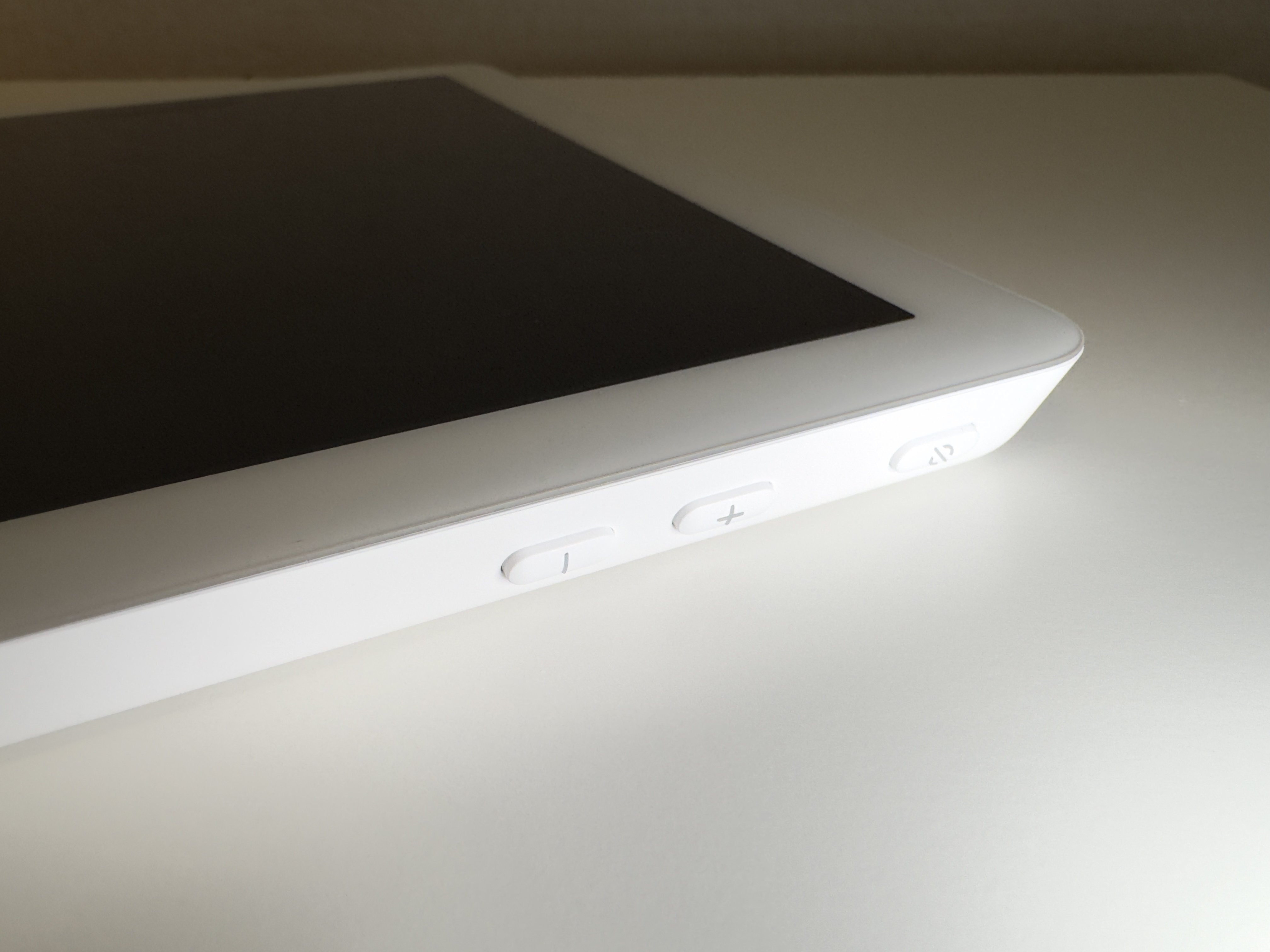 Echo Hub ホワイト 充電器付き Echo Hub Bundle with Stand