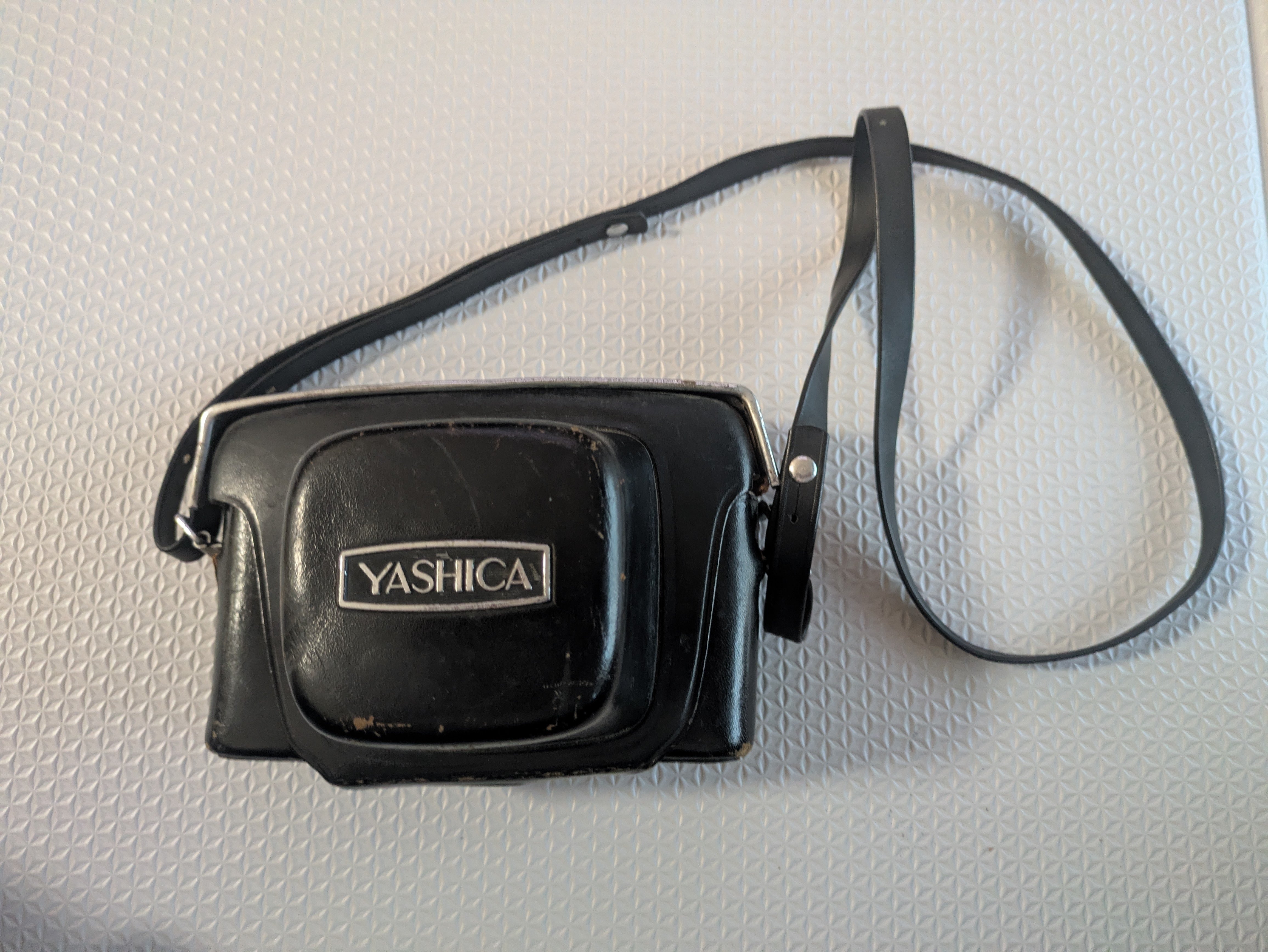 昭和感あふれるヤシカM-3｜初心者のYashinon-DXレンズ体験記｜三鷹の