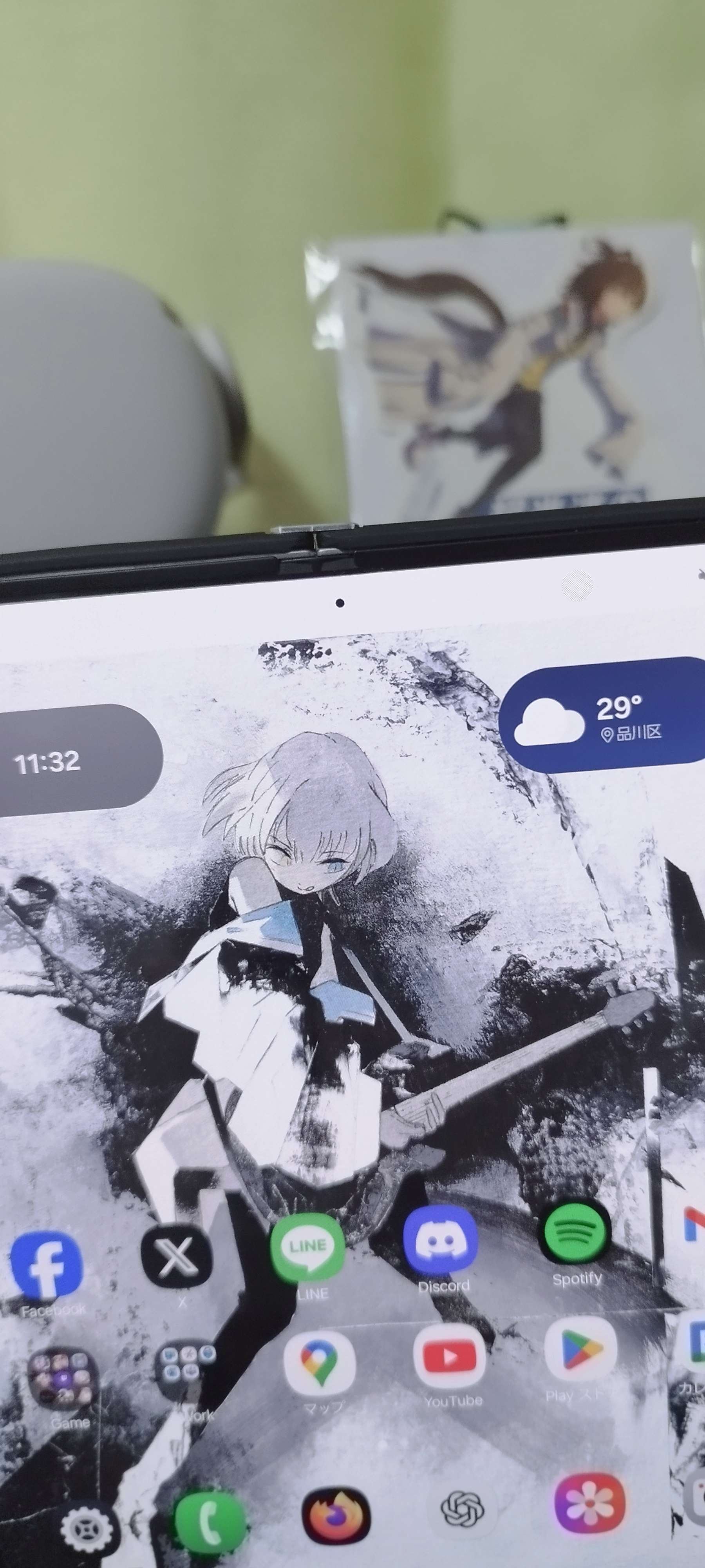 折り畳みスマホが壊れると修理にいくらかかるのか？【9万円】｜さいと