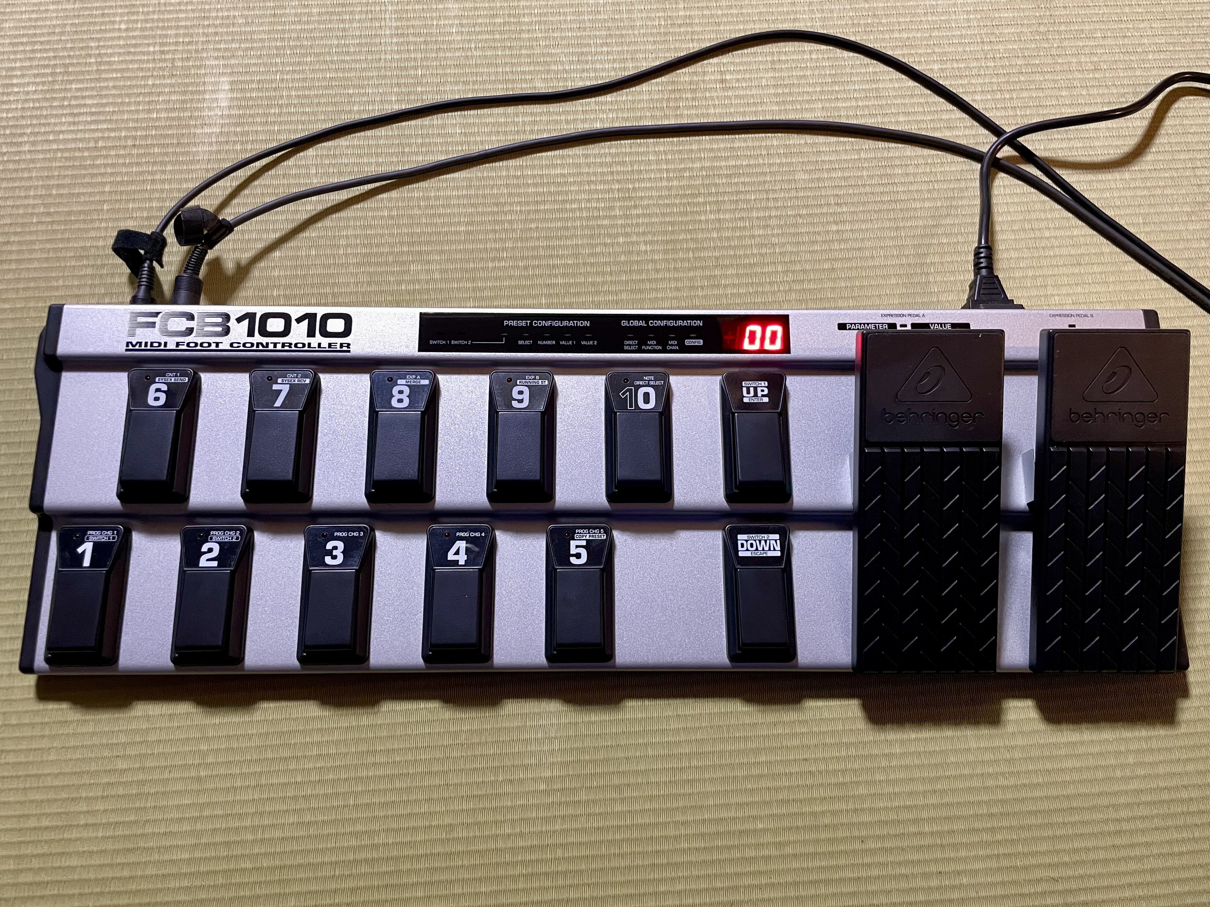 新品未使用 BEHRINGER FCB1010 MIDIフットコントローラー Behringer FCB1010 Ultra-Flexible MIDI Foot Controller | Long