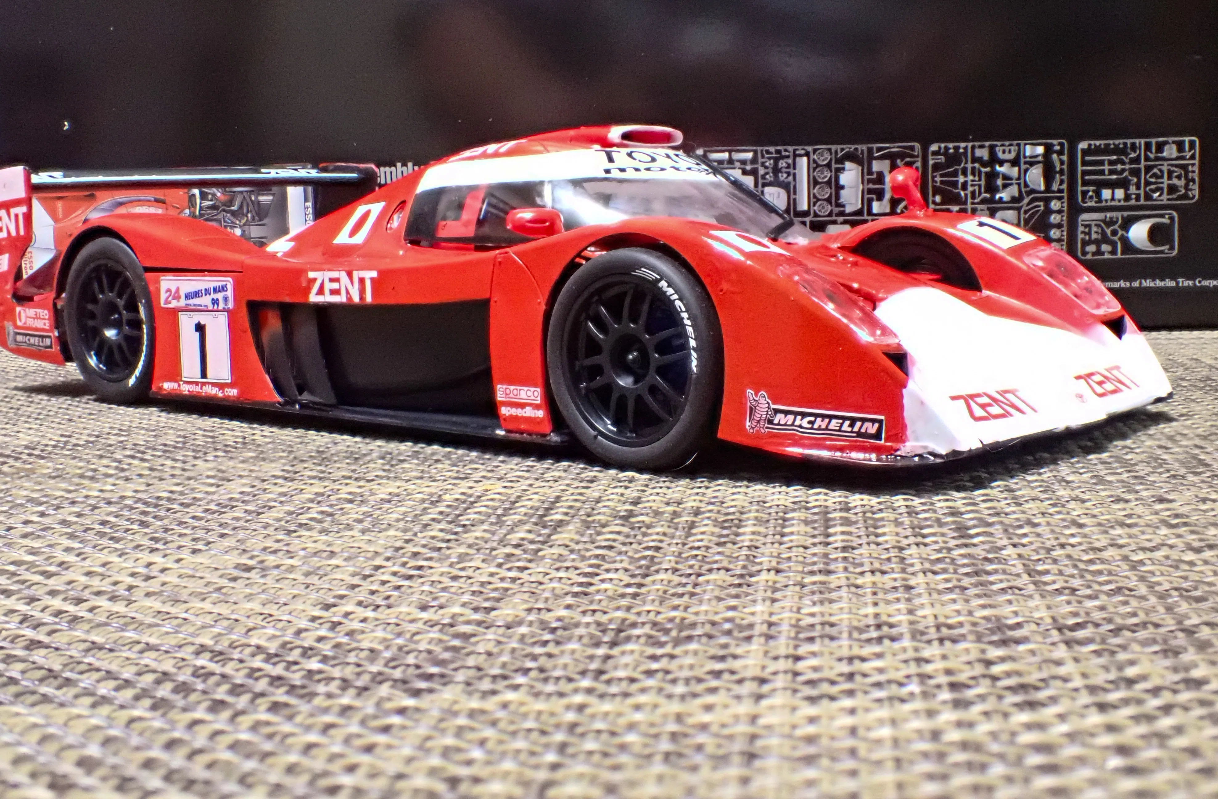 タミヤ1/24レーシングカー TOYOTA GT-ONE TS020｜セるしうす