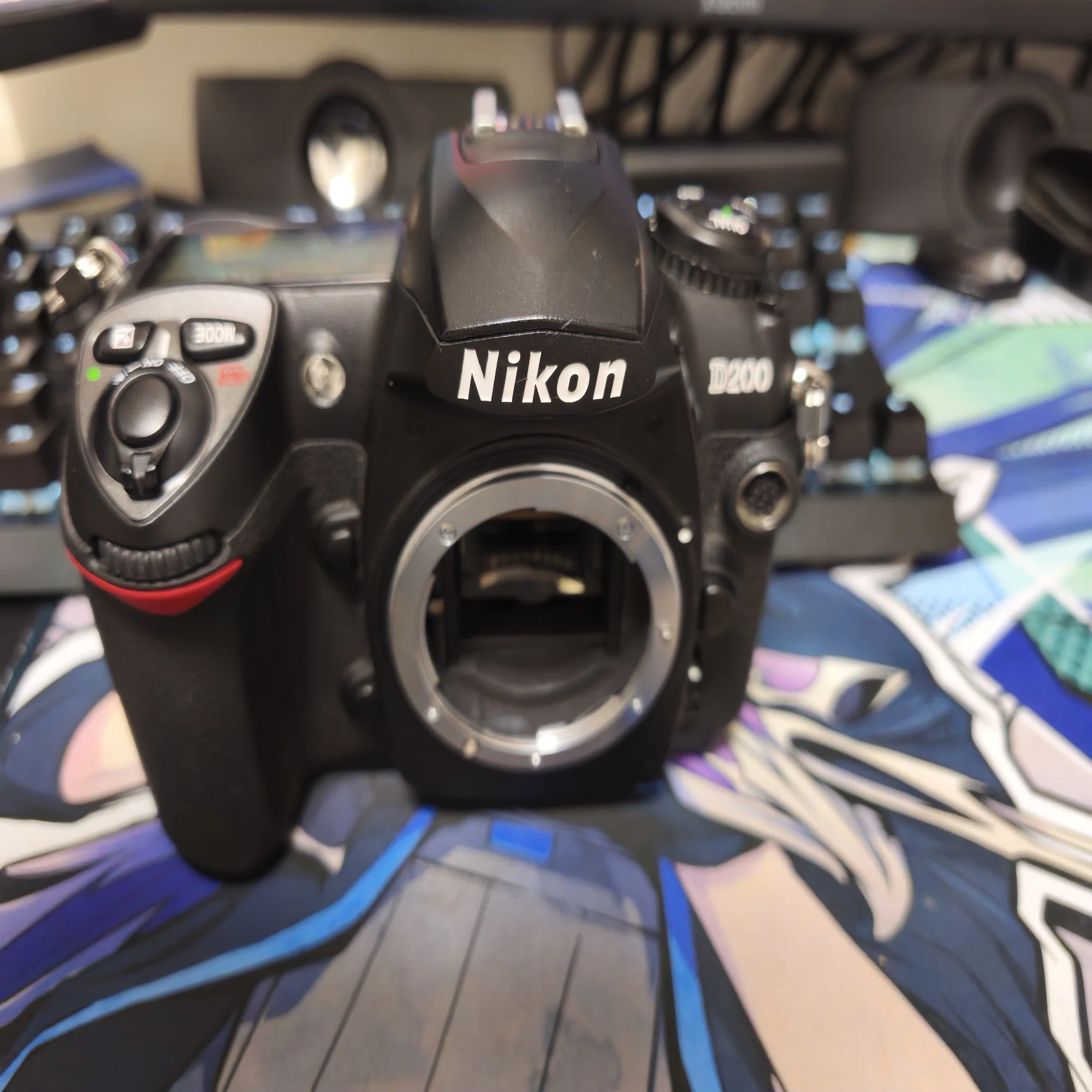 嗚呼マウントが増えた！！！！！ニコン D200を購入｜utsusemigadgets