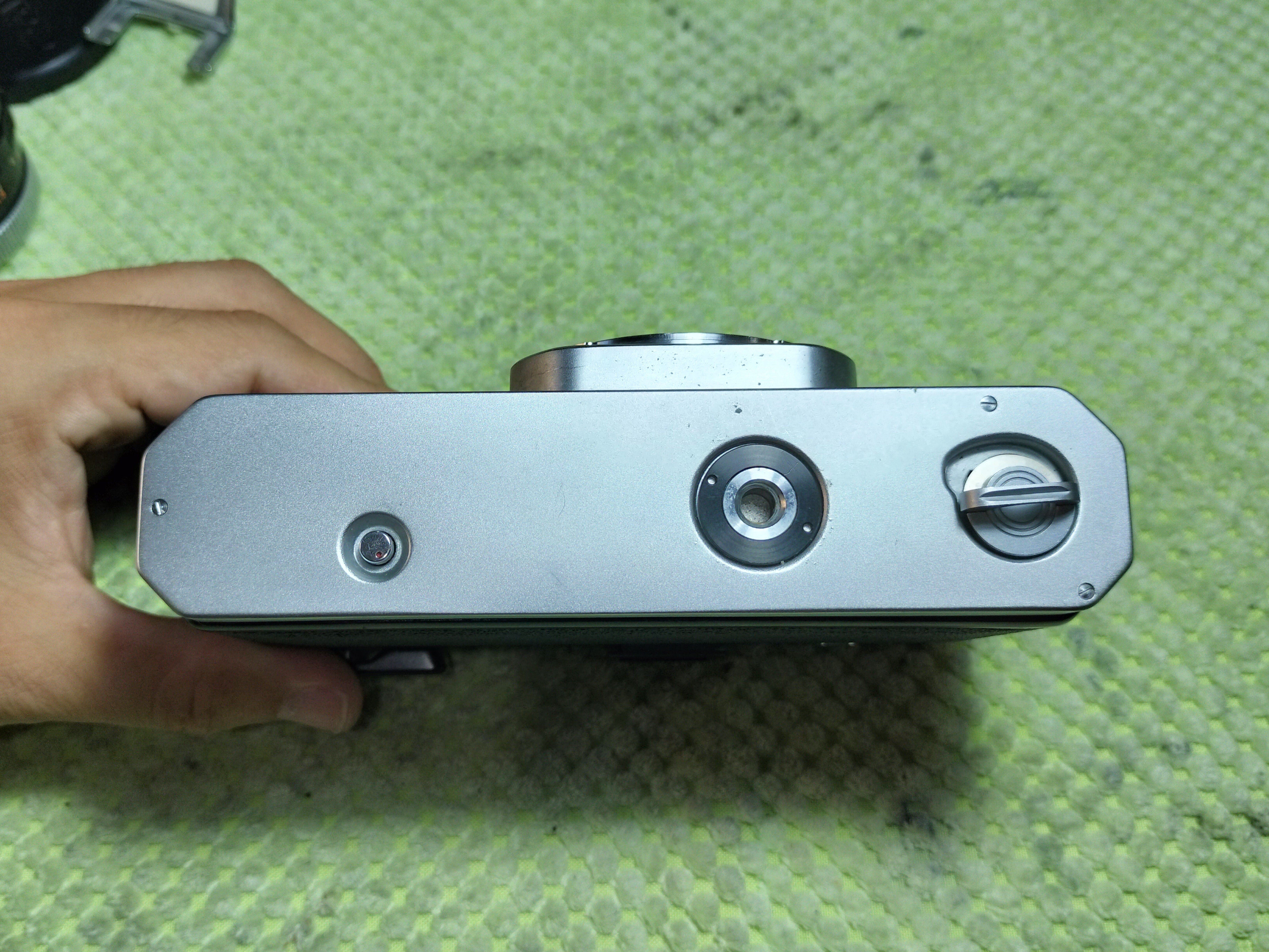 CANON RM フィルムカメラ Canon Canonflex RMの分解｜フィルムカメラ修理のアクアカメラ