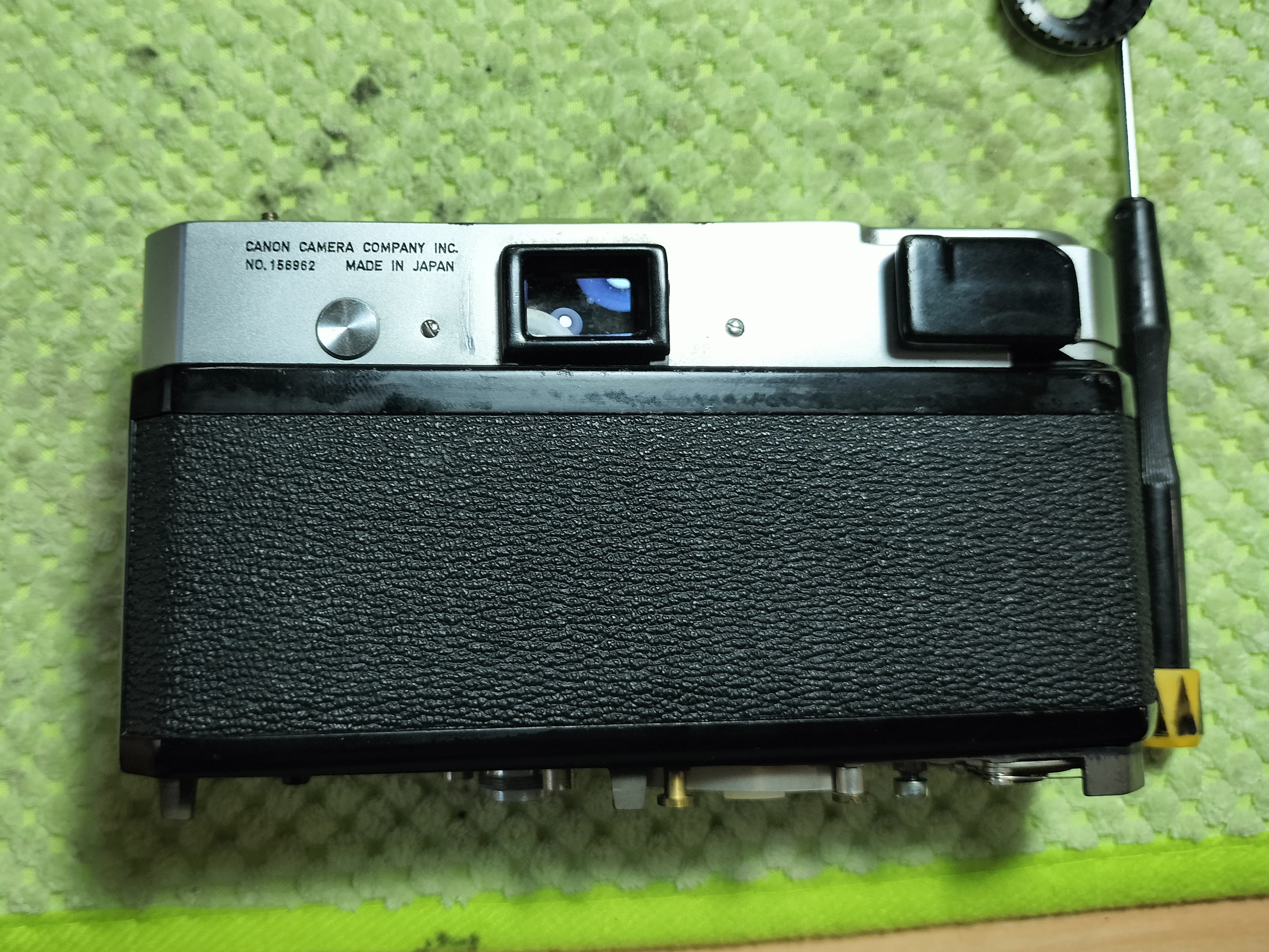 CANON RM フィルムカメラ 赤城耕一：第35回 「ジャミラ」型のフォルムがいい「キヤノン