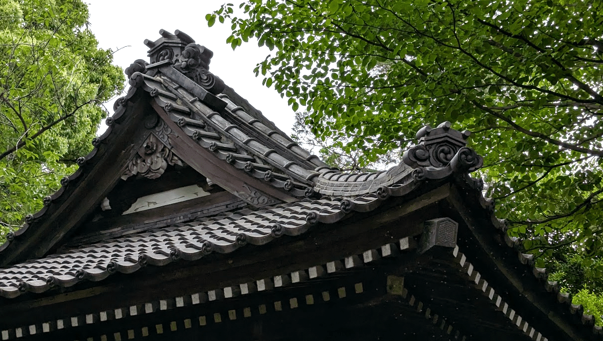 新潟の全ての鬼瓦に見られてる感じがしてゾッとした話｜木村優斗