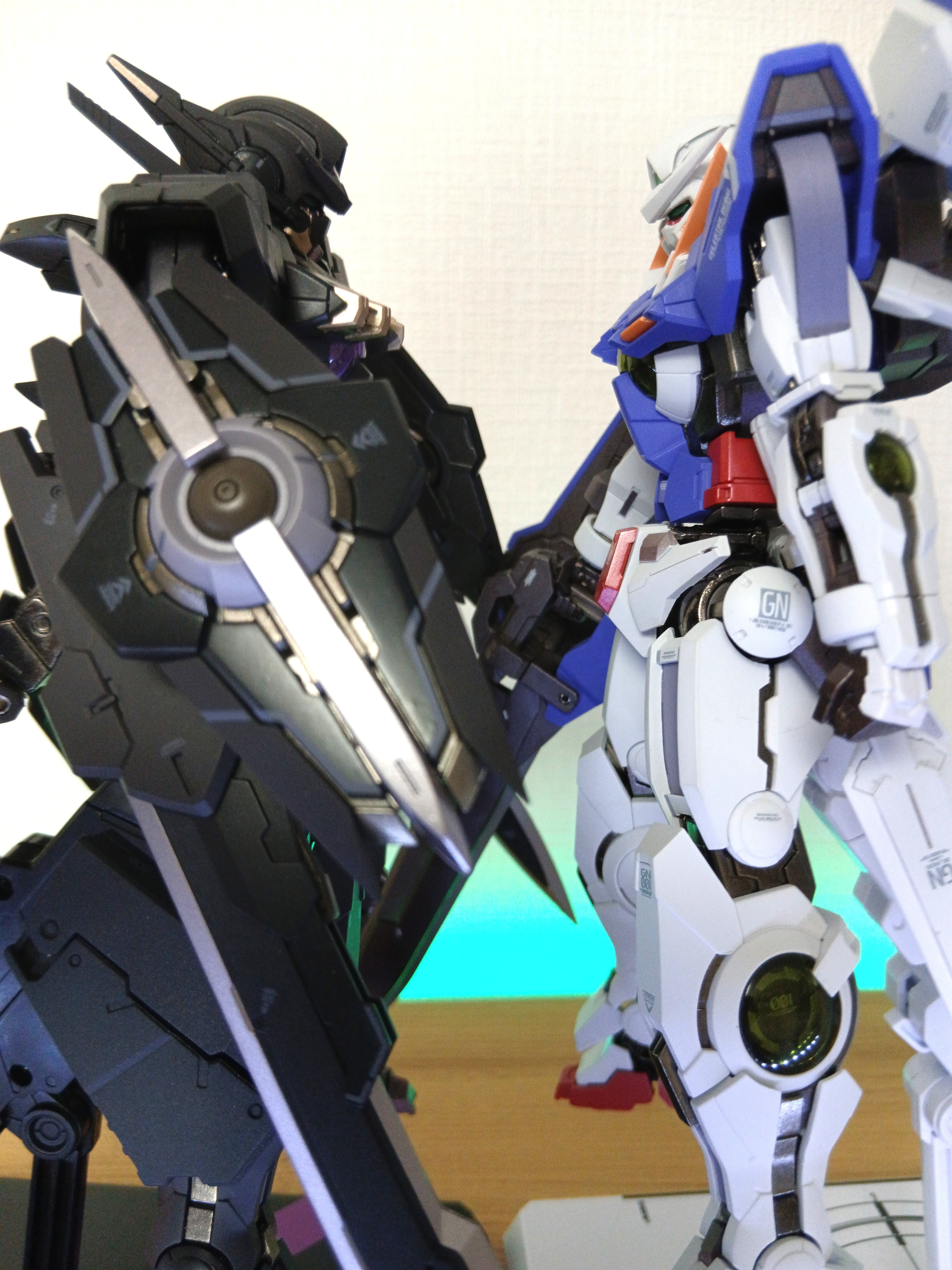 感想]METAL BUILD ガンダムアストレアTYPE-Xフィンスターニス｜サナ缶