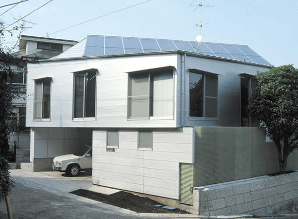 住宅を”異化”する建築家：坂本一成｜批評的フォルマリズム｜建築史