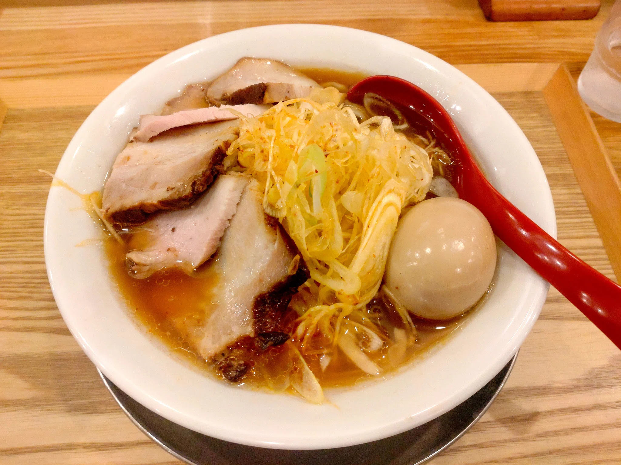 八丁堀駅】“打ち立て”の極み！麺や七彩の職人技が光る煮干し醤油