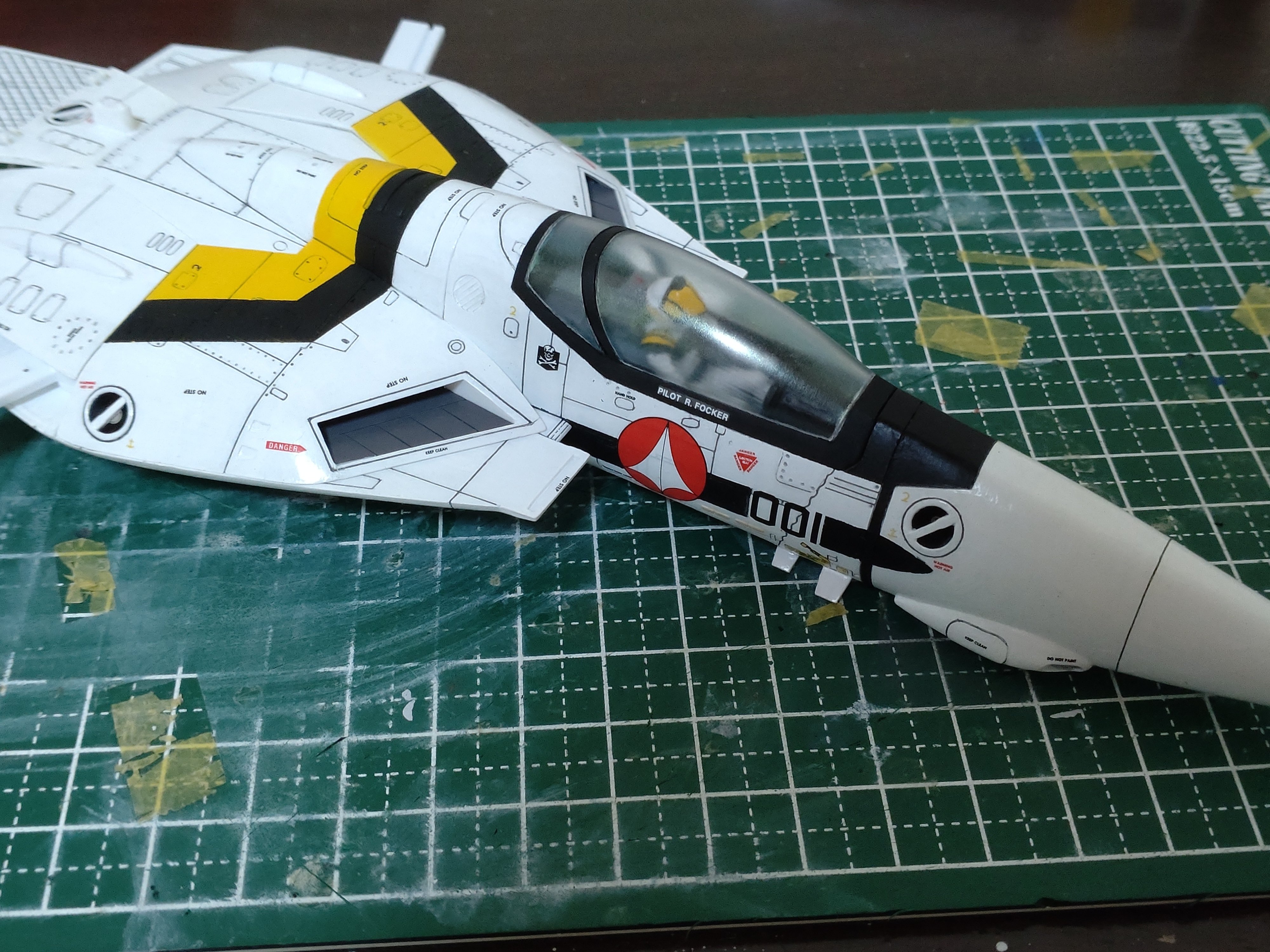 ハセガワ 1/48 VF-1S/A ストライクバルキリー　製作記 ハセガワ 1/48 VF-1S ストライクバルキリー 製作記 その1 1/27