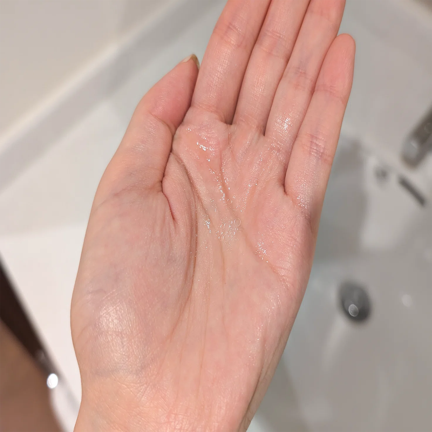 A Thorough Comparison of 3 Oil-in Lotions | shiro, CERAPLE, and 