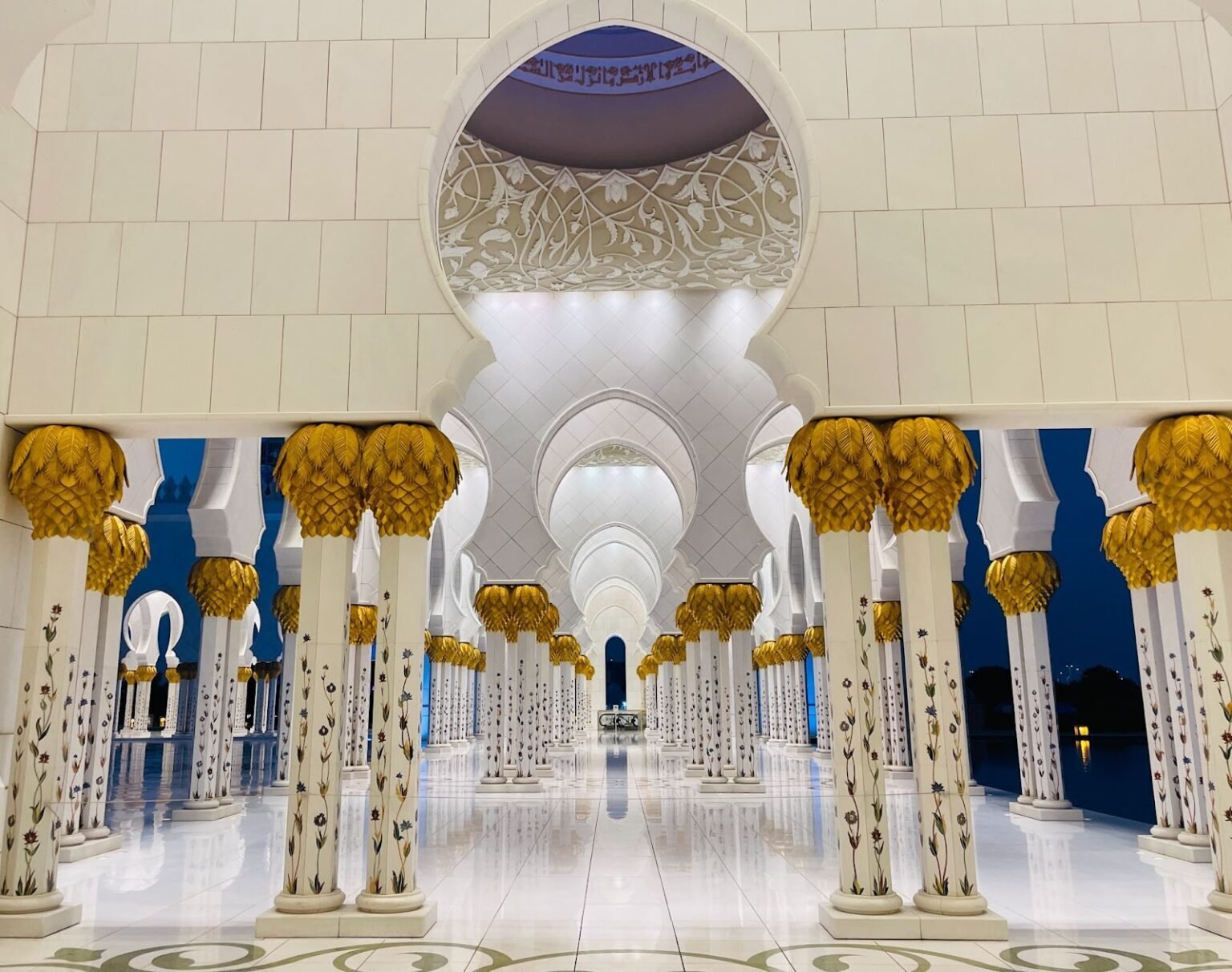 シェイク・ザイード・グランド・モスク完全攻略｜ドバイからの行き方