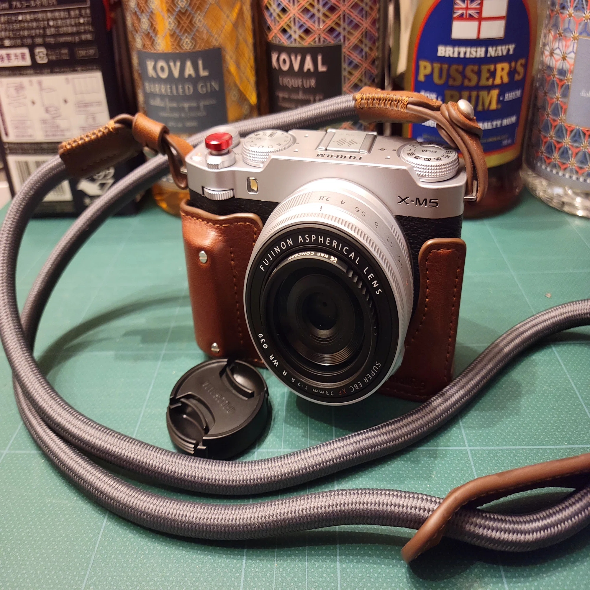 X-M5&XF23mmF2.8 R WR｜月曜休み。