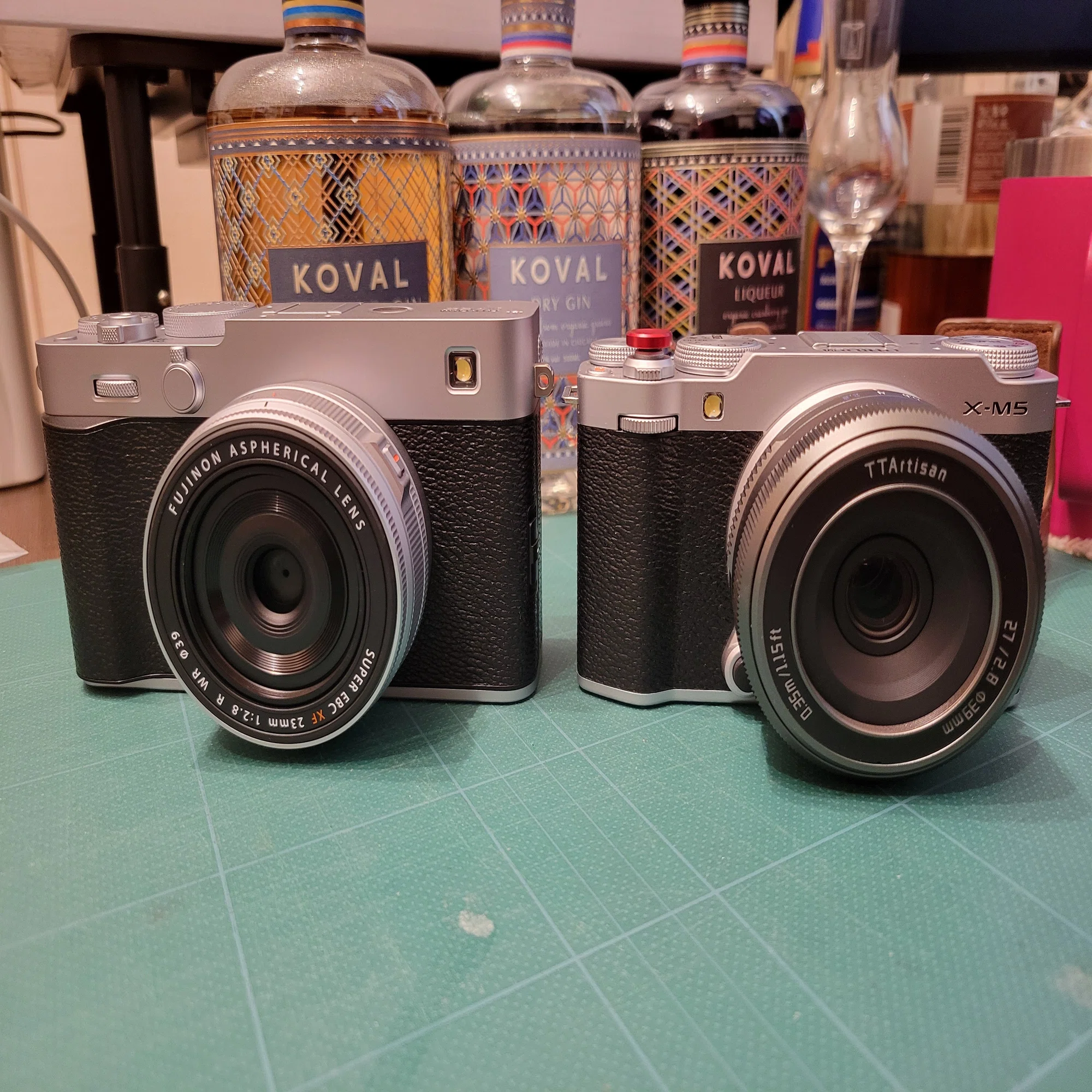 X-M5&XF23mmF2.8 R WR｜月曜休み。