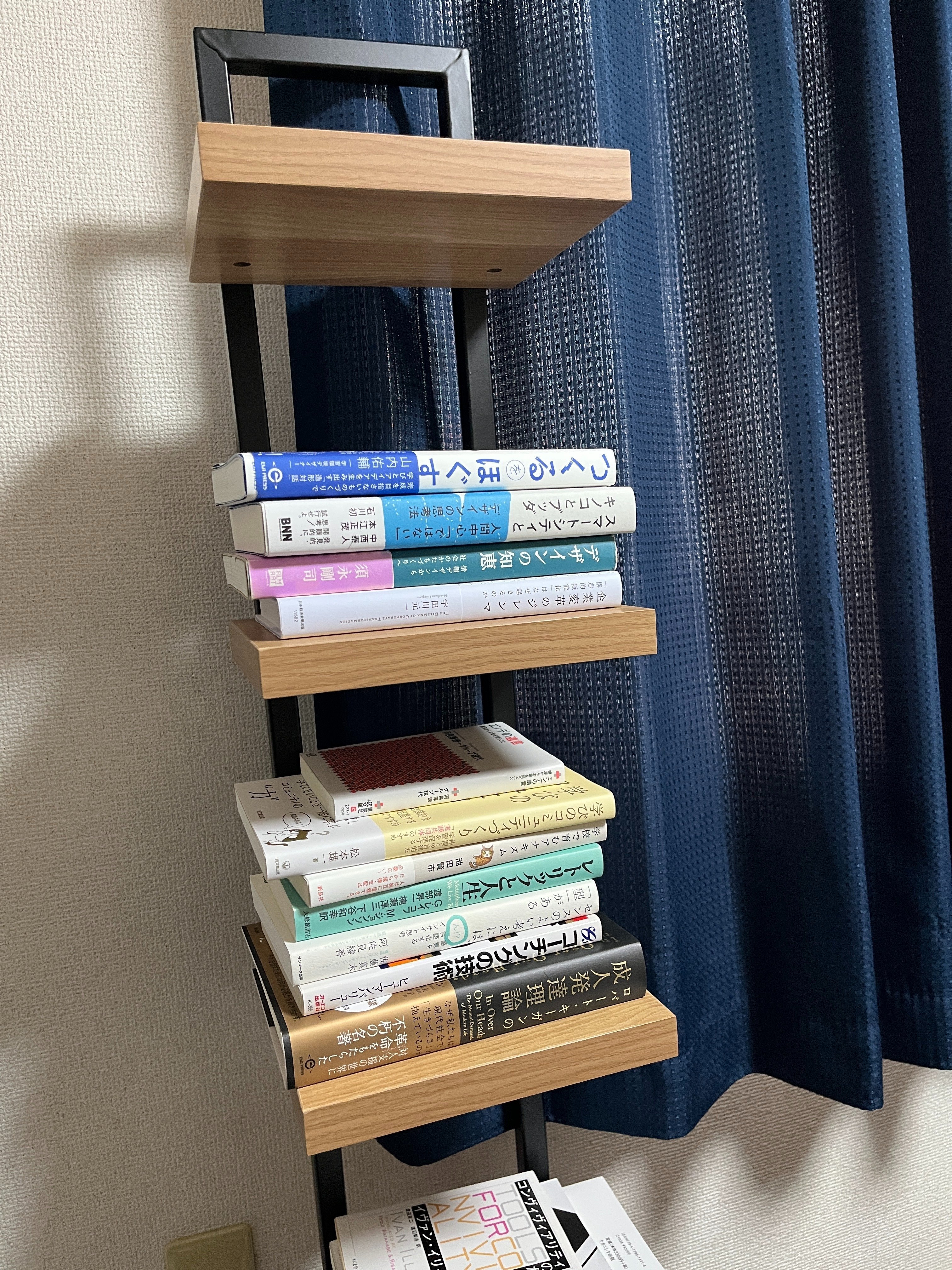 オークス　ブックタワー　積読 美しい積ん読 読みかけブックタワー 本棚 : 収納家具のイー