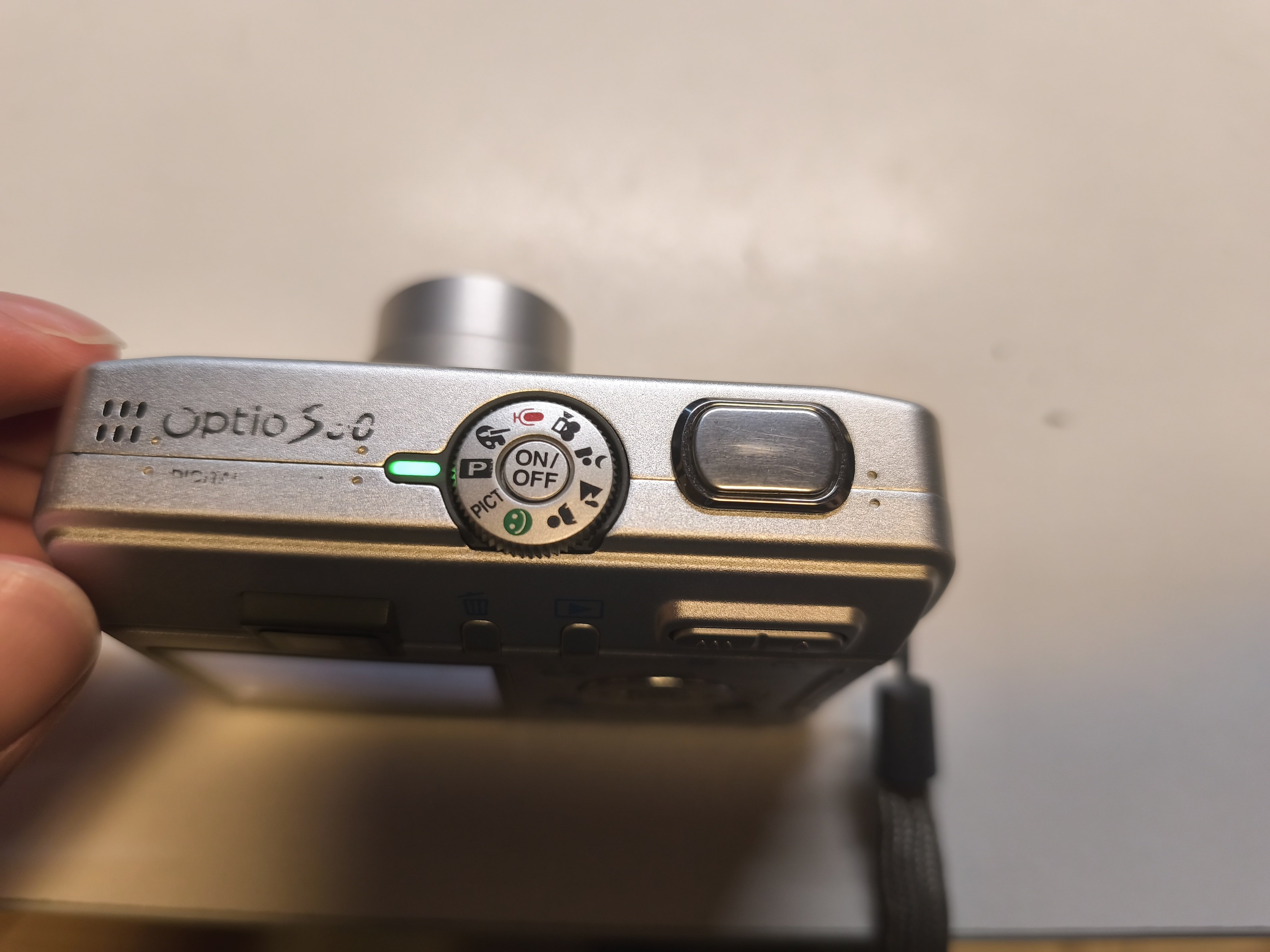 ❣️ 【ai 】良品✨動作確認済み PENTAXOptioE70コンデジ 作例あり】PENTAX OPTIO E70 CCDセンサー コンデジ - メルカリ