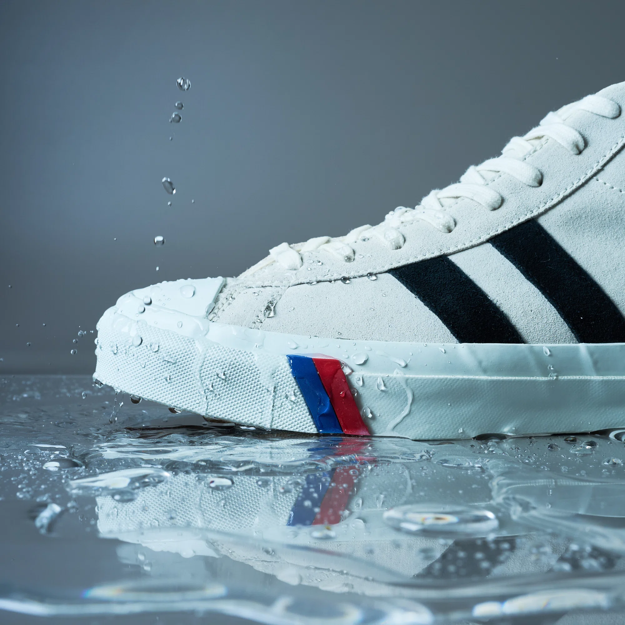 雨の日もおしゃれを妥協しない！PRO-Kedsの防水スニーカーが頼れる理由 
