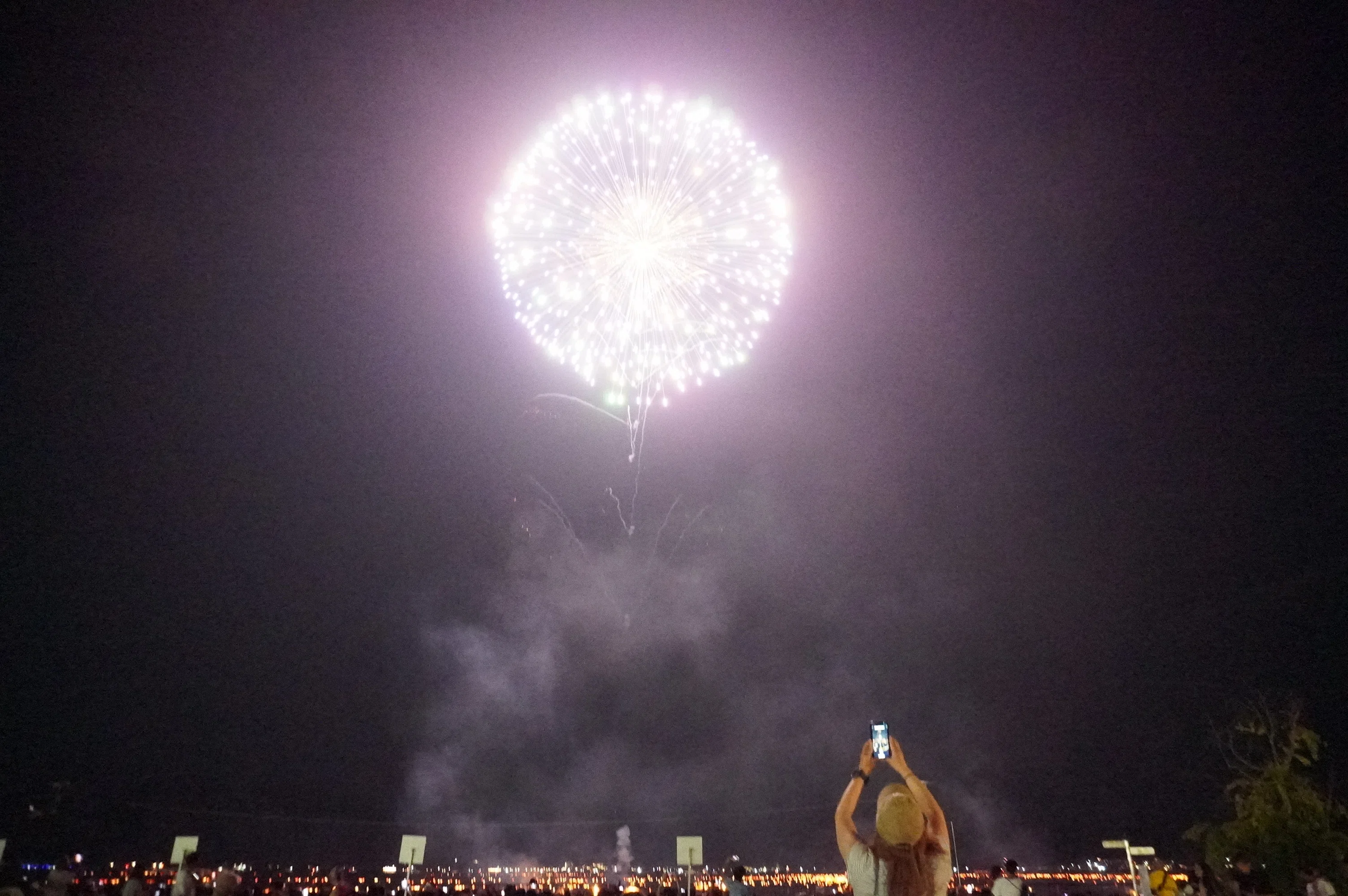 燈籠と花火に込めた、宮津の想い～地域の心が、夏の夜を彩る～ 