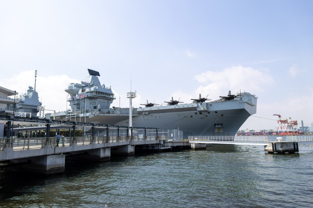 英海軍　プリンス•オブ•ウェールズ　米海軍　ノースカロライナ　チャレンジ 英海軍空母「プリンス・オブ・ウェールズ」など3隻、8月～9月に日本に