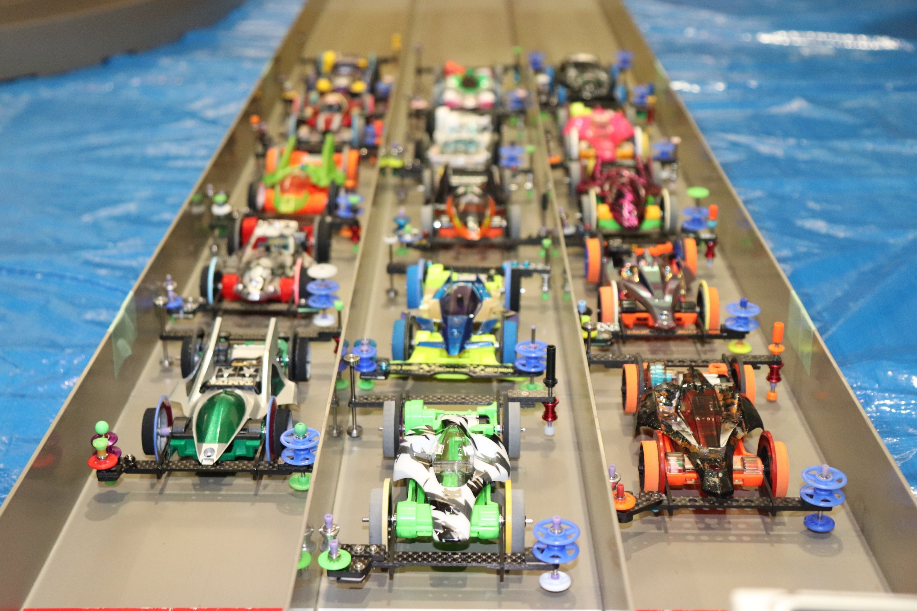 ミニ四駆 フェンスカー　アメンボ　 フラットコース　モーター新品 ミニ四駆 フェンスカー アメンボ フラットコース モーター新品 ミニ四