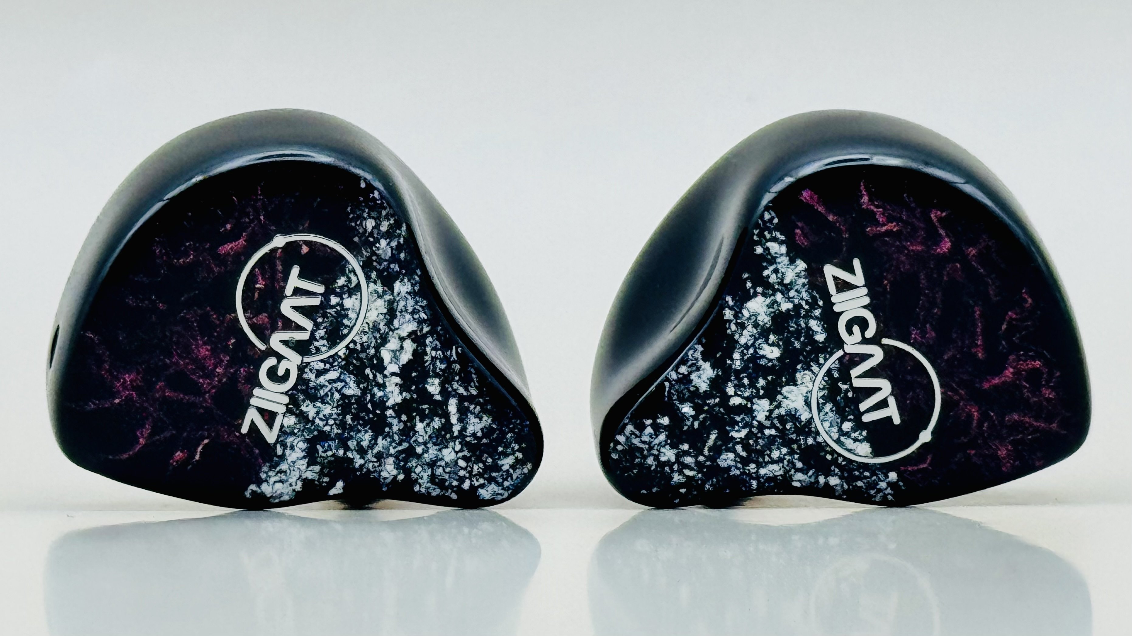 ZiiGaat Odysseyのレビュー｜ラルフ・ヒンクリー