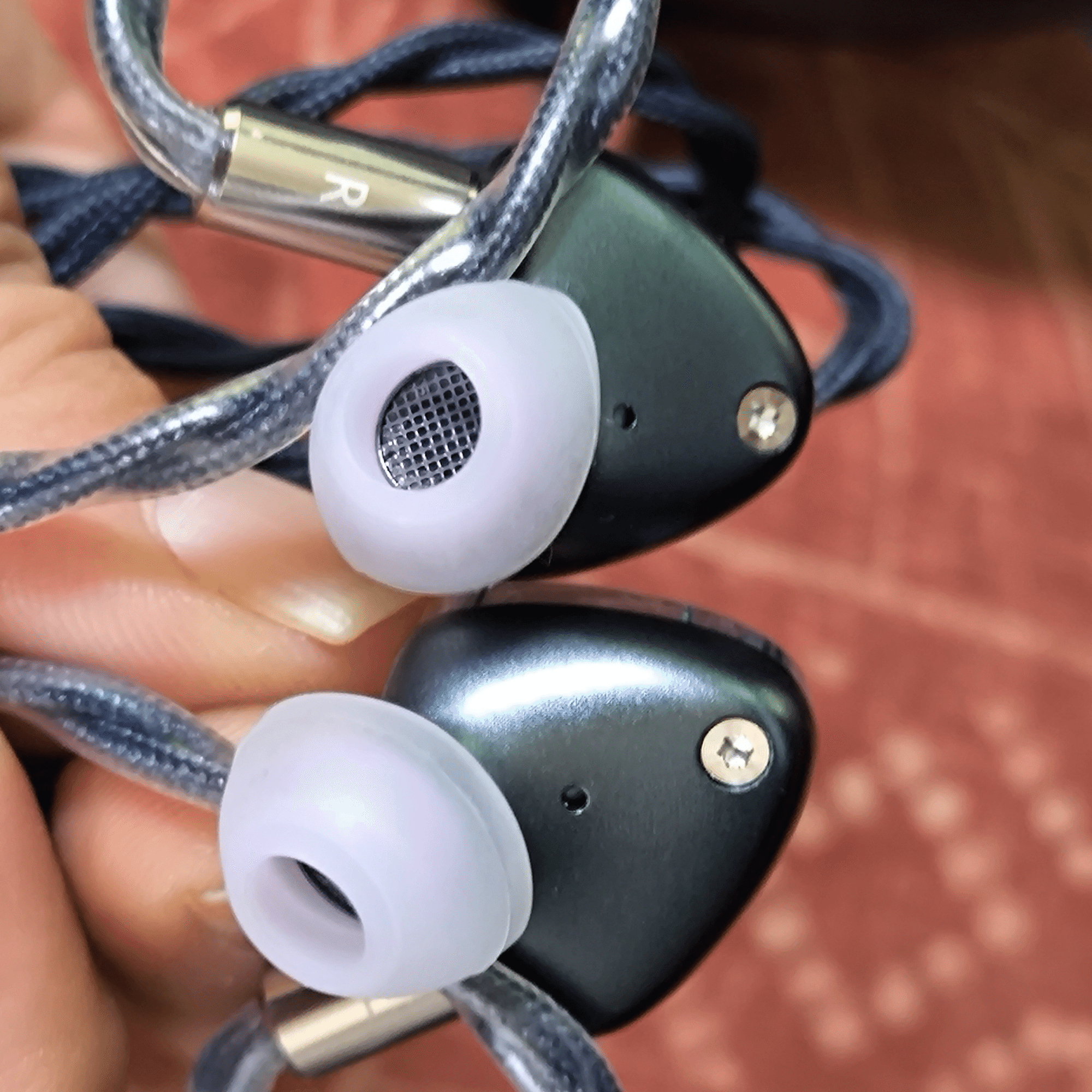 ROSESELSA QuietSea II / QuietSea 2 は真面目な音とwaifuパッケージの