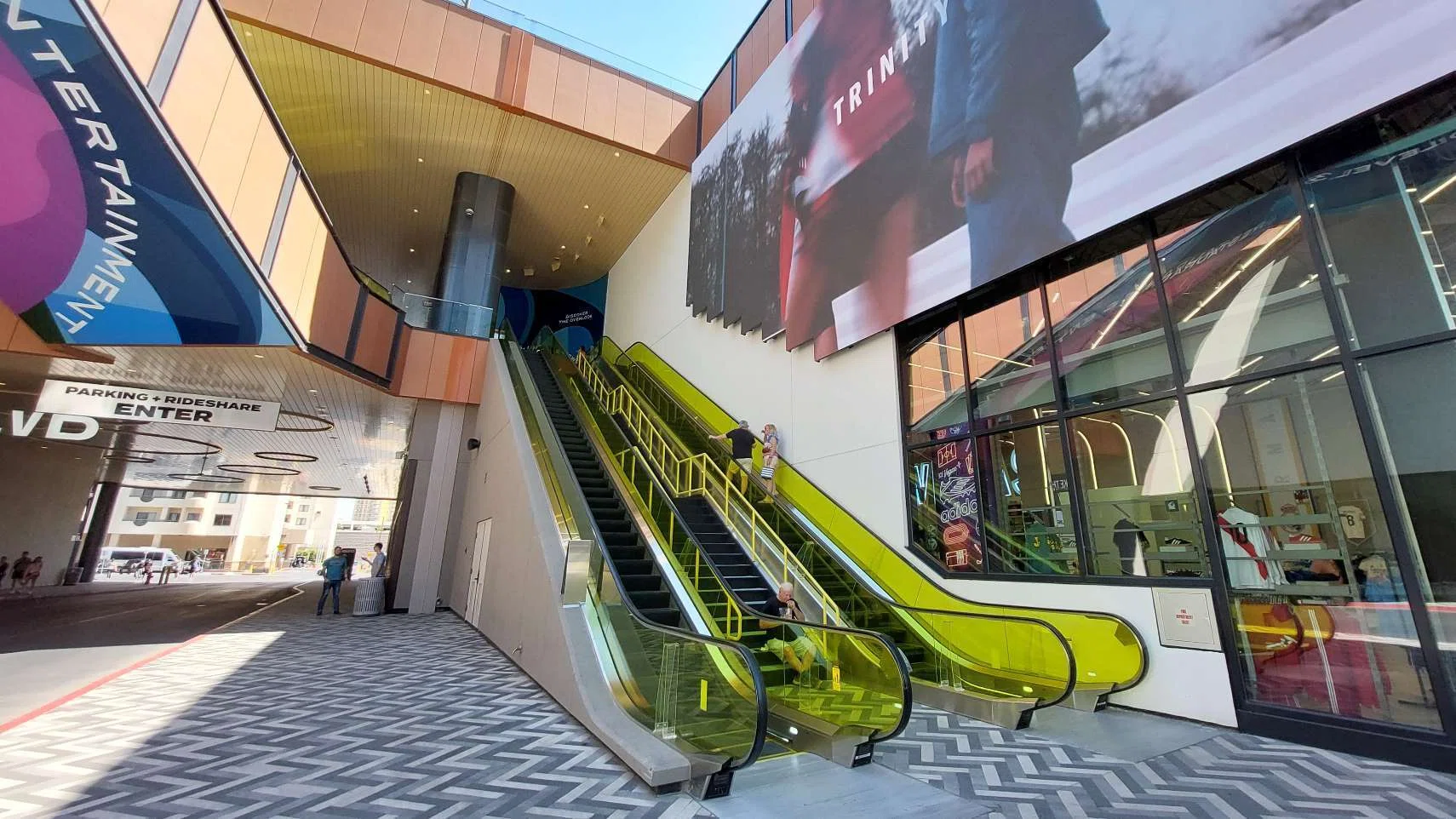 ラスベガスの新名所！BLVD Las Vegas 無料の展望台からの眺めが凄い
