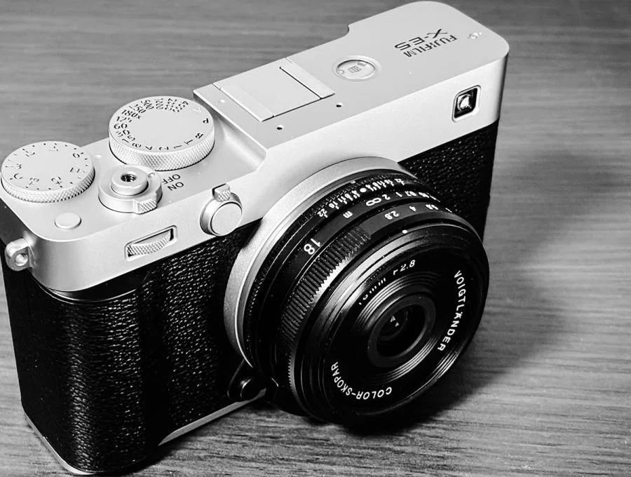FUJIFILM X-E5に似合うレンズは？｜borichan | 旅するカメラ