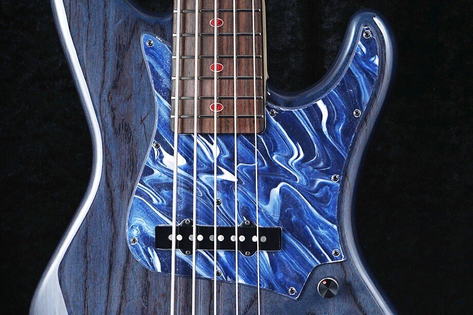 夏の終わりのご提案！！｜Freedom Custom Guitar Research Co. Ltd.