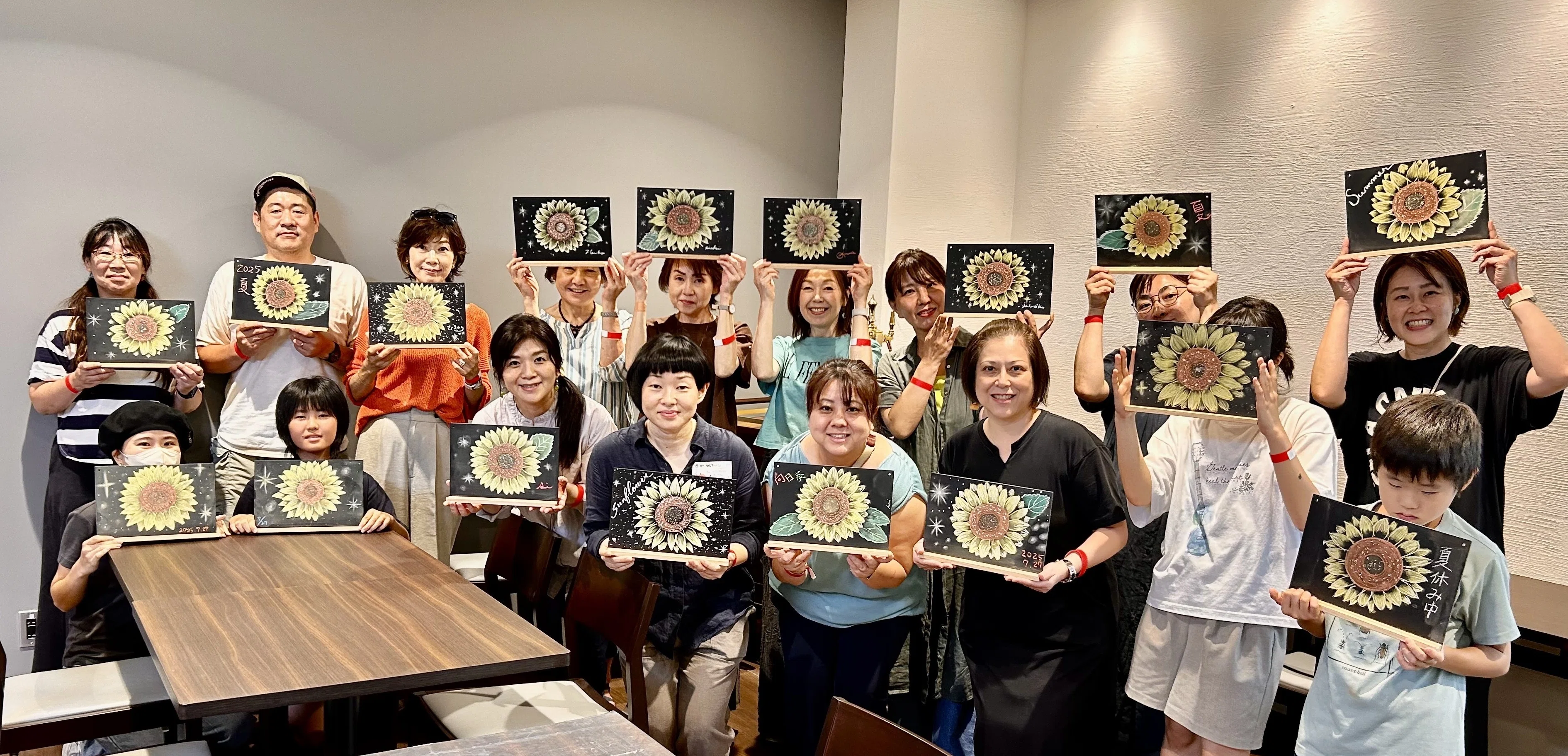 キットパス生誕20周年！パスフェス2025でチョークを使って咲いた