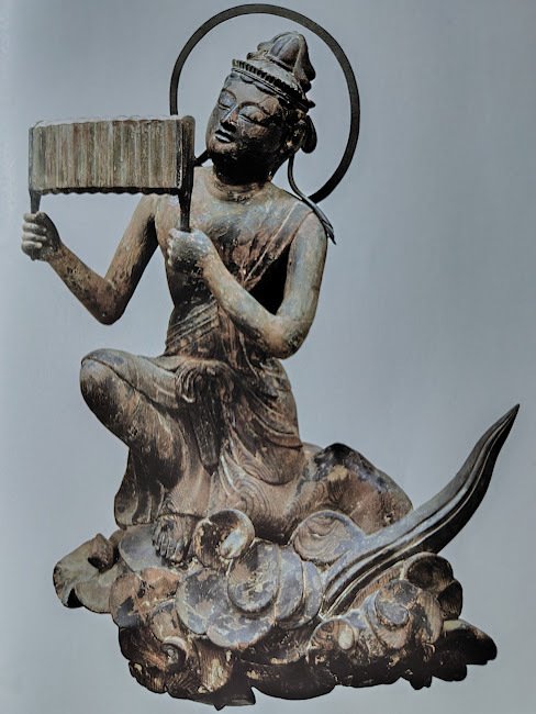 おもしろの仏像④ 秋彼岸】菩薩さま、空を飛ぶ 国宝 平等院鳳凰堂雲中