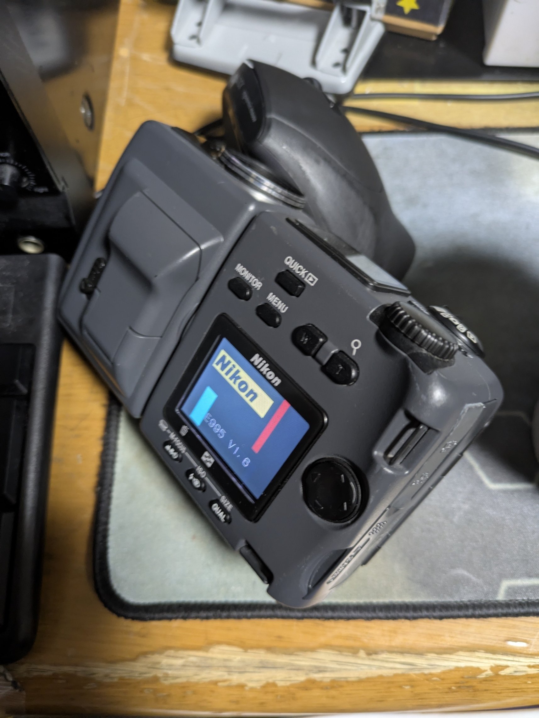 Nikon COOLPIX E995 デジカメ a4879 Nikon COOLPIX E995 デジカメ a4879 - メルカリ
