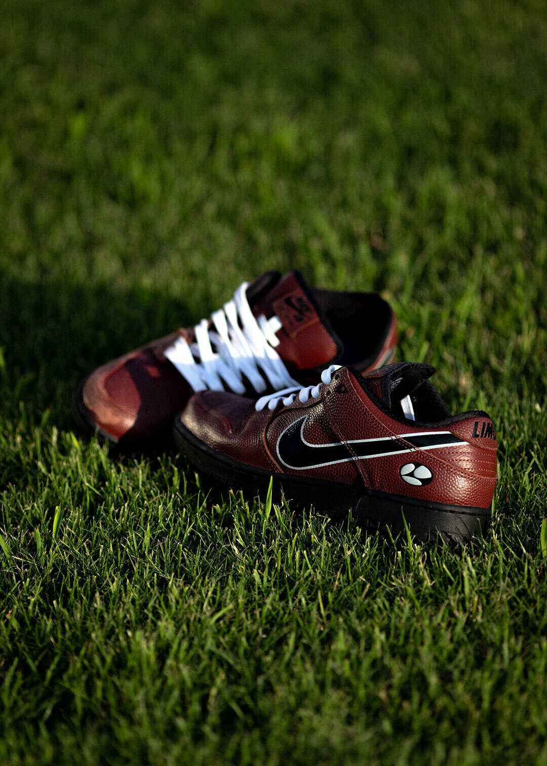 NIKE SBとLimosineのDUNK LOW、排除から生まれるスタイル、原始