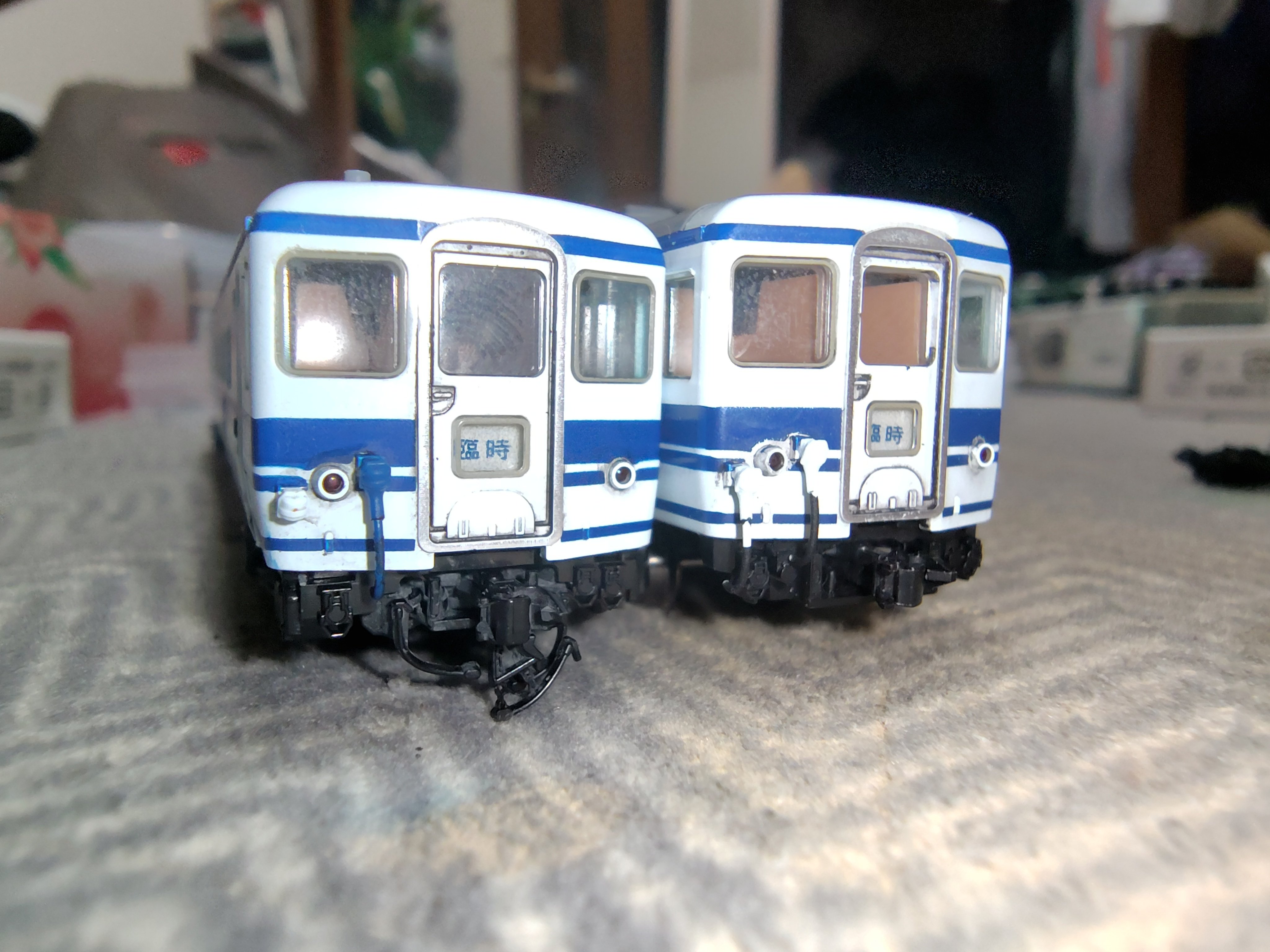 模型加工》TOMIX 98913 14系700番台(ユーロライナー色)を弄る｜さもこう