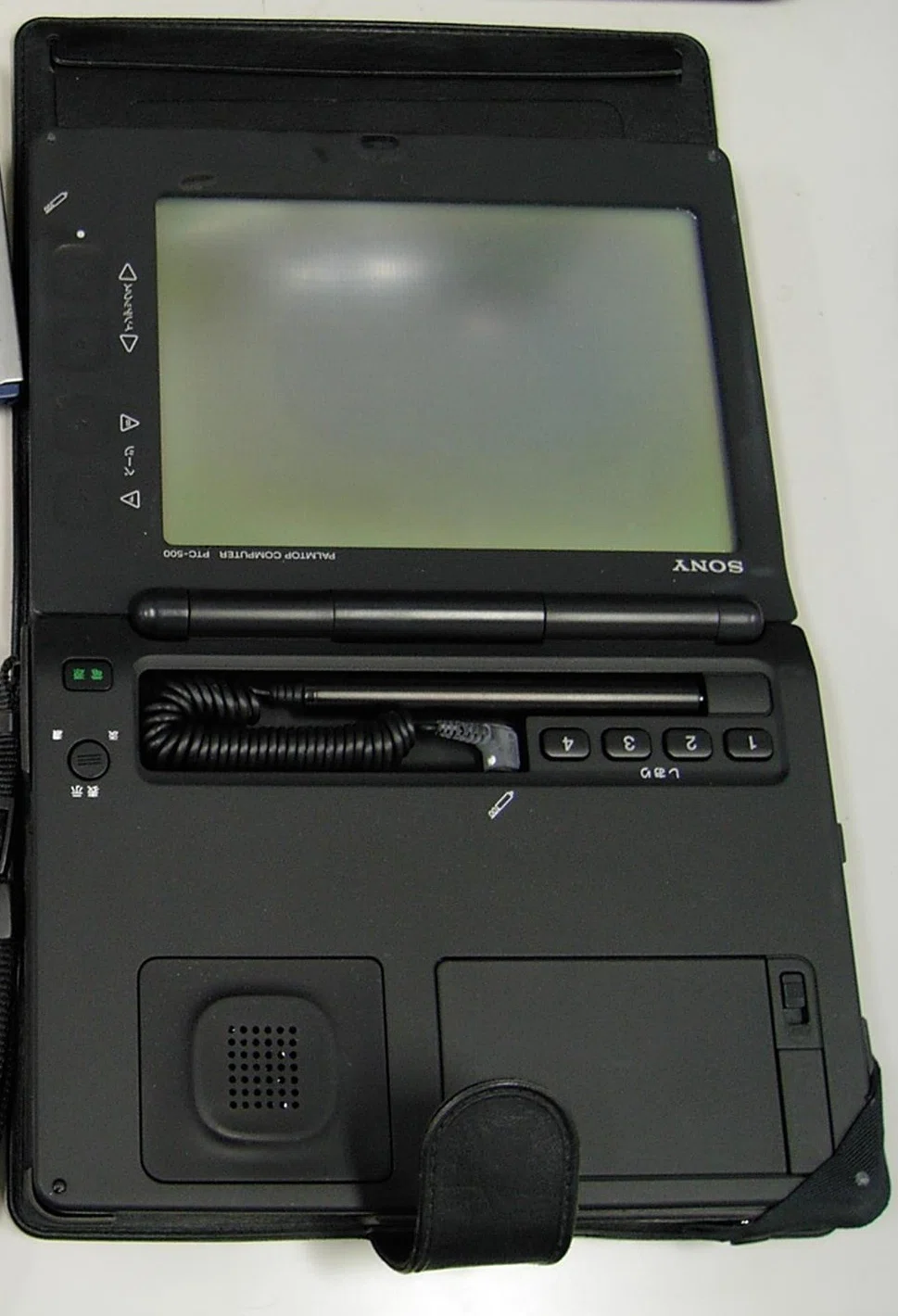 前期)高齢者のガシェット遍歴5～PDAと携帯電話～｜染岡 慎一