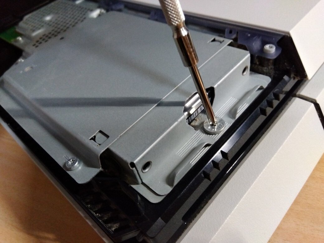 PS4 pro＋SSD＋純正hdd＋純正スタンド付＋おまけゲーム 81Iyfn+KREL._AC_SY200_QL15_.jpg