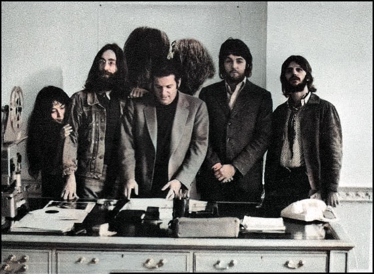 解散直前にジョンとポールが共に写った一枚 1969年9月20日｜Far