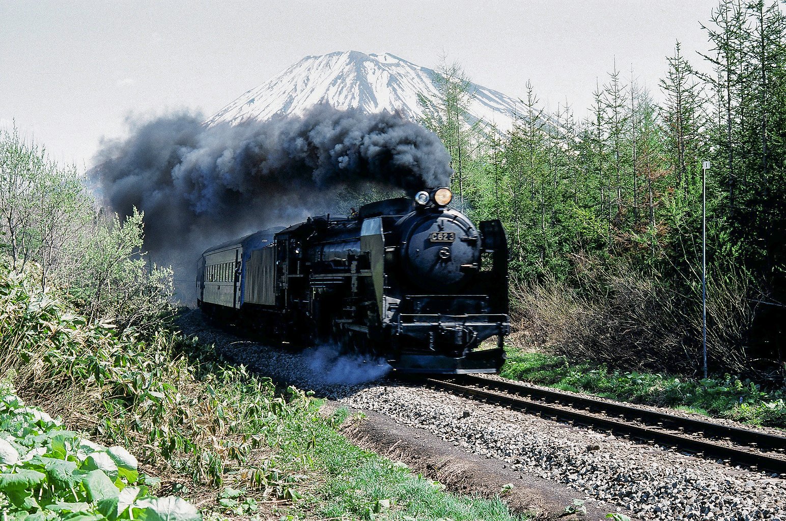 v072, 函館本線：C62ニセコ （1988年5月）｜ひろやん