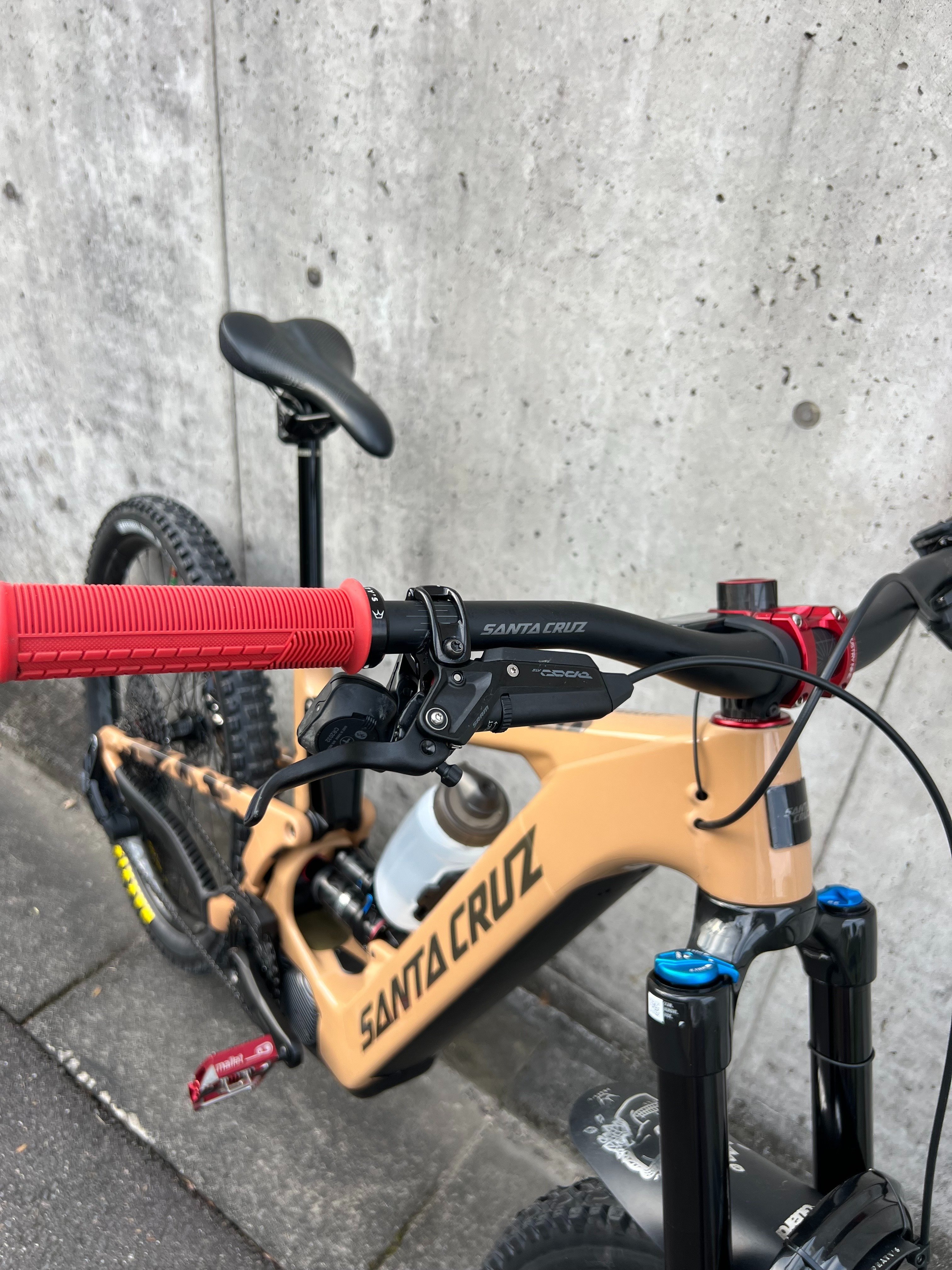 納車のご紹介】SANTACRUZ Bullit｜サイクルライフショップ白星