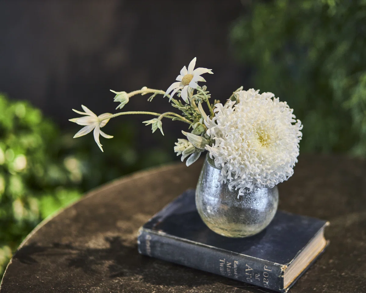 菊を愛で、季節をたしなむ|9月9日「重陽の節句」|FLOWER VASE GALLERY フラワーベースギャラリー
