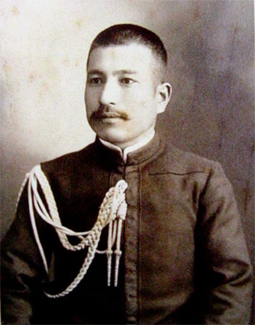 秋山 真 之