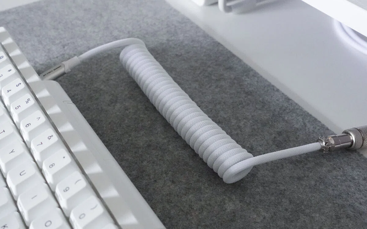 コイルケーブルをHHKBに繋いで使ってみた感想｜shunsuke〔駿介〕